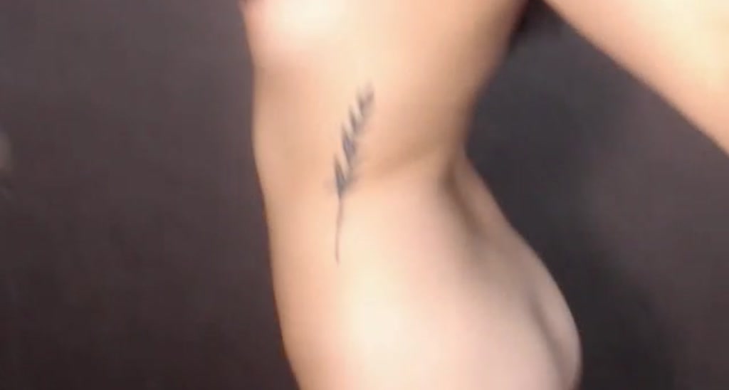 charming_lina video thumbnail