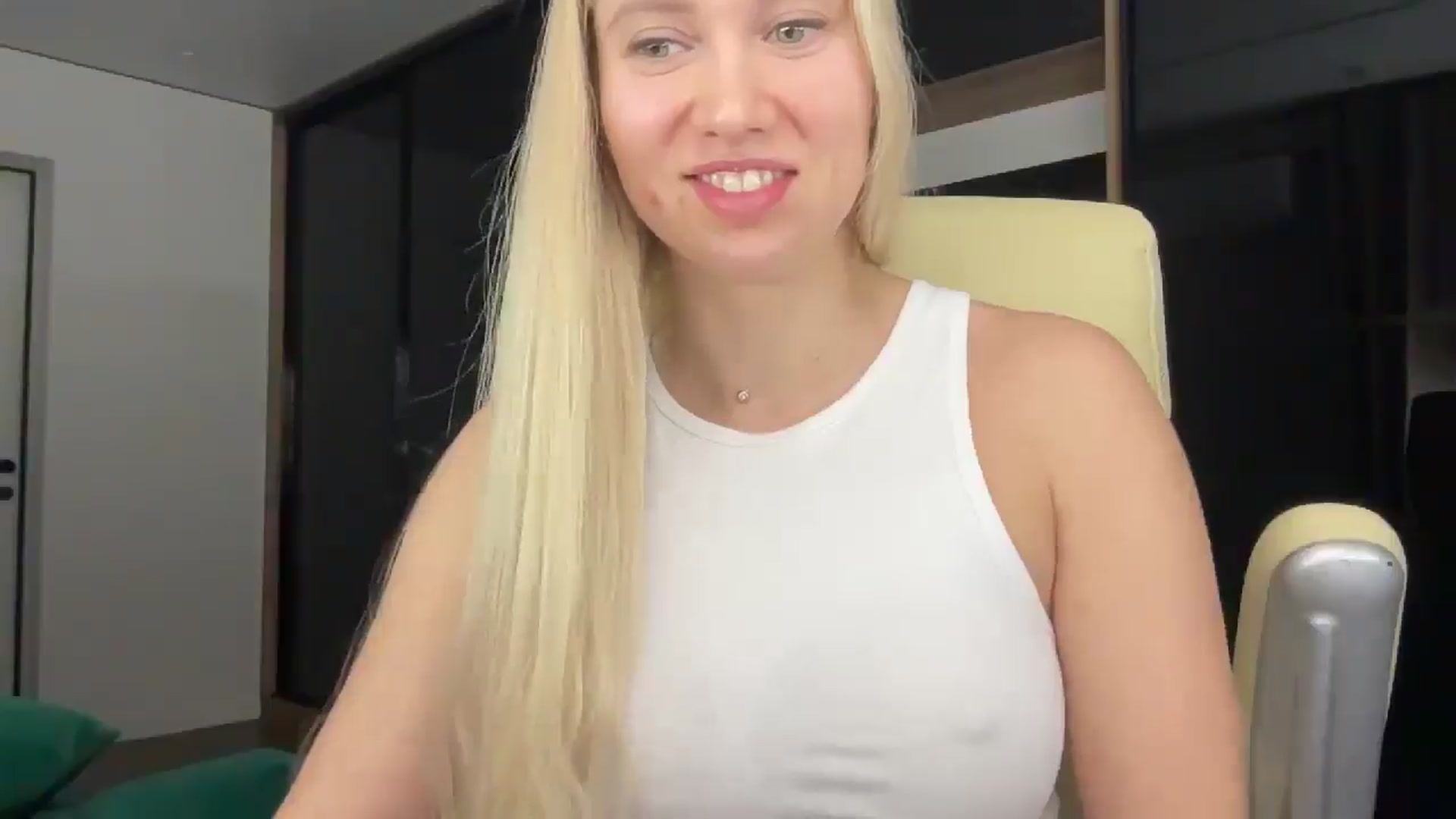 Miss_Sylvia video thumbnail
