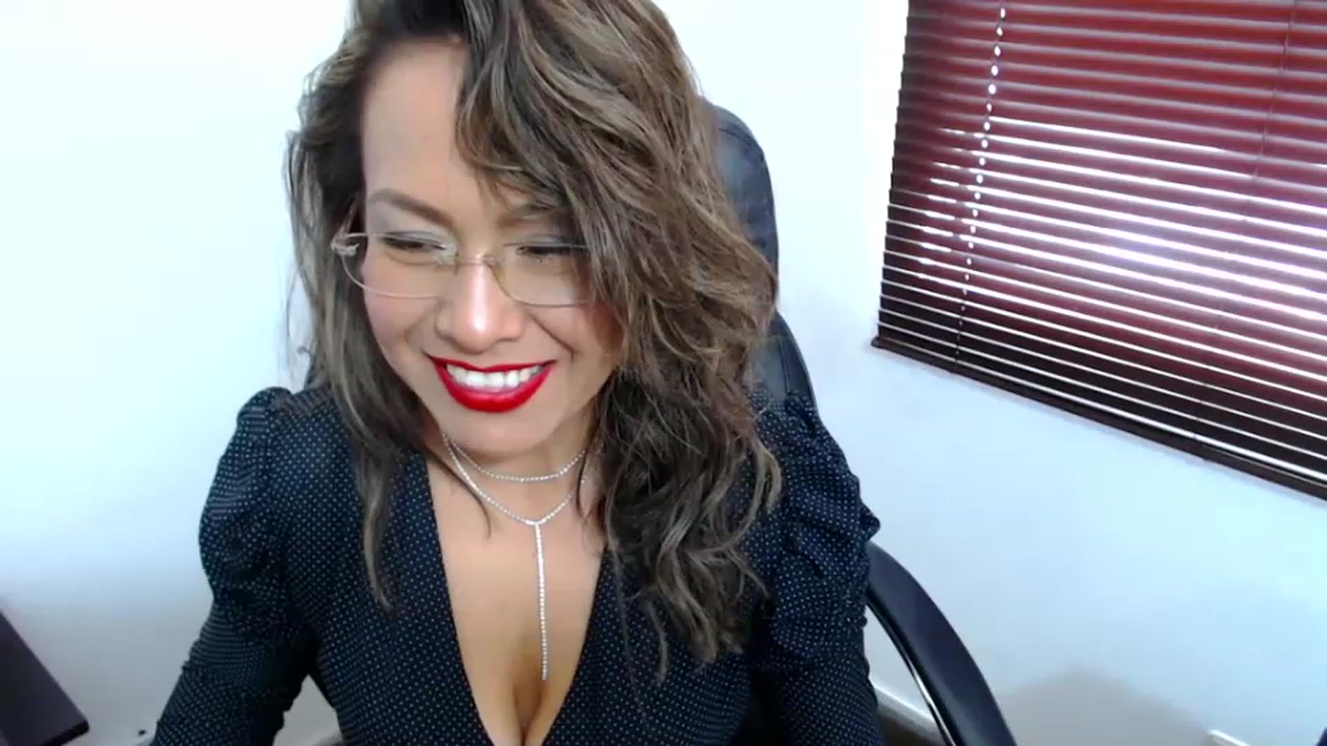 office_secret video thumbnail