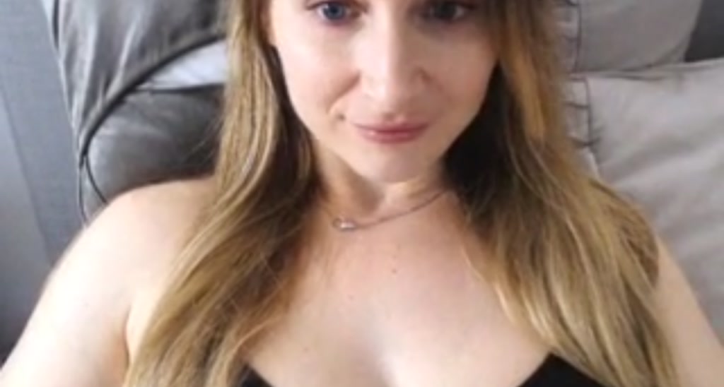 Sarah_Louise_ video thumbnail