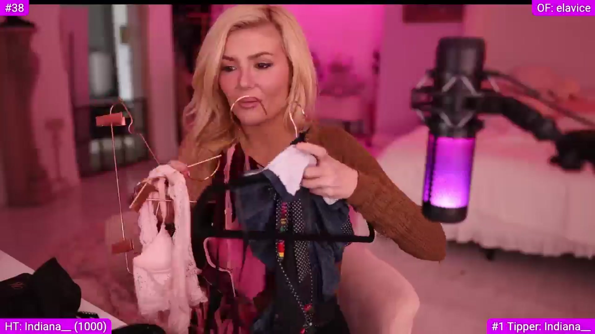 Elainaa video thumbnail
