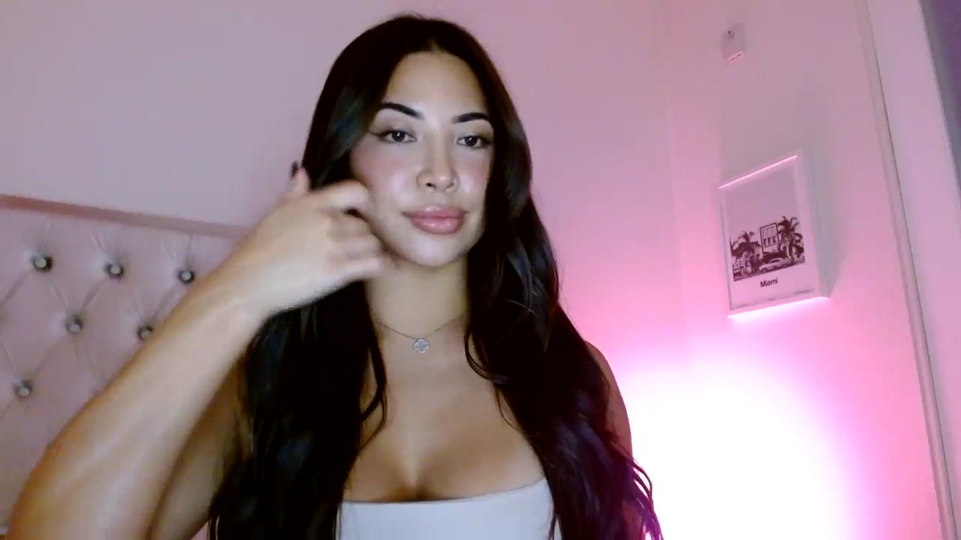 Juliana video thumbnail