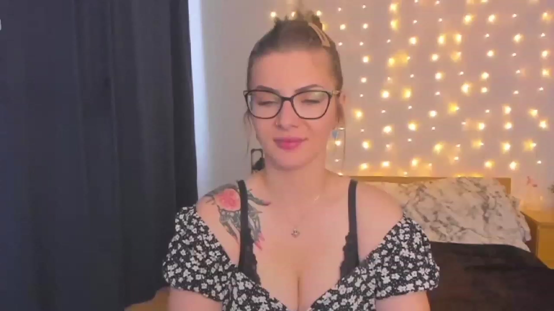 SandyShow1 video thumbnail