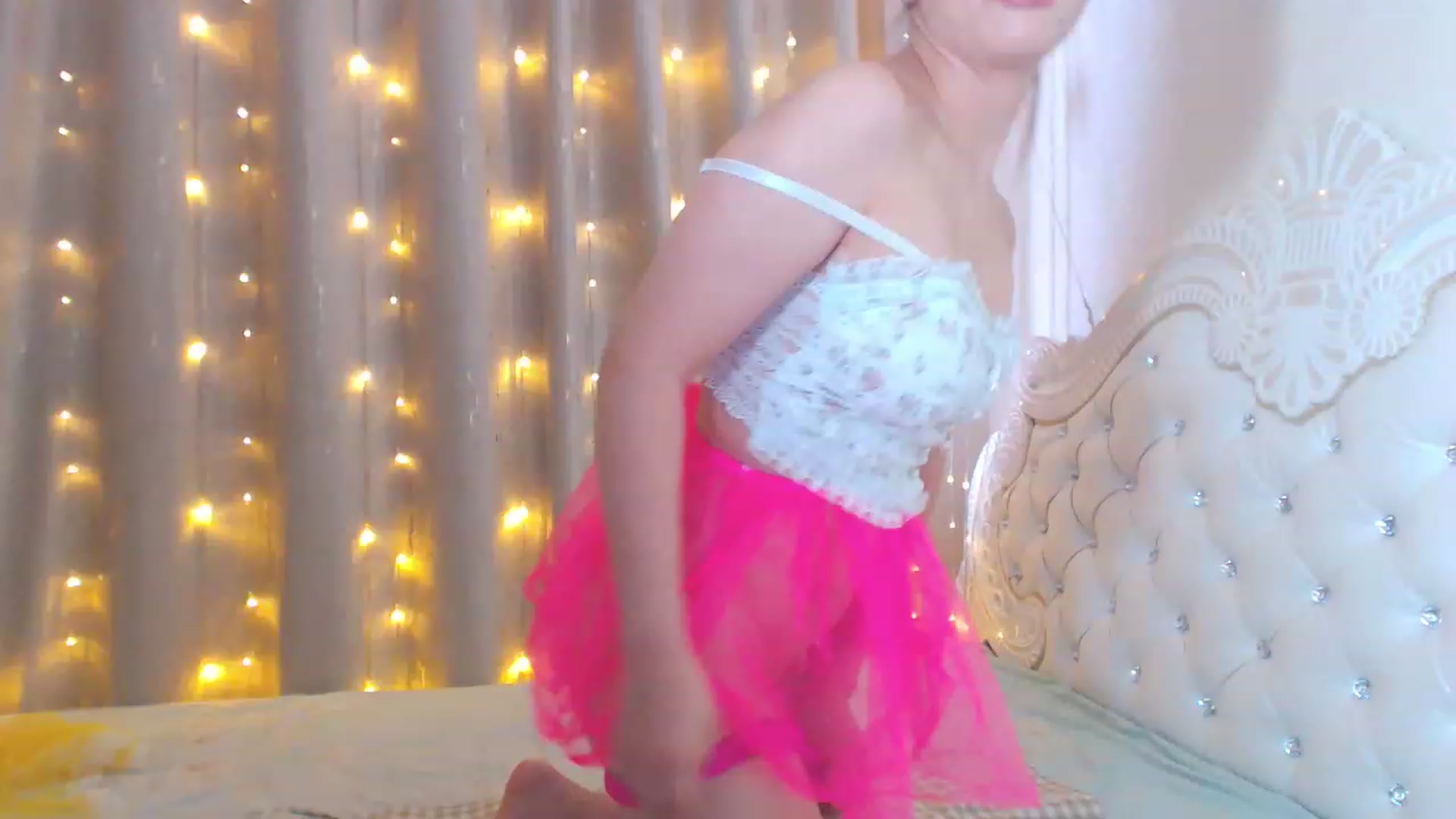 MiraKyong video thumbnail