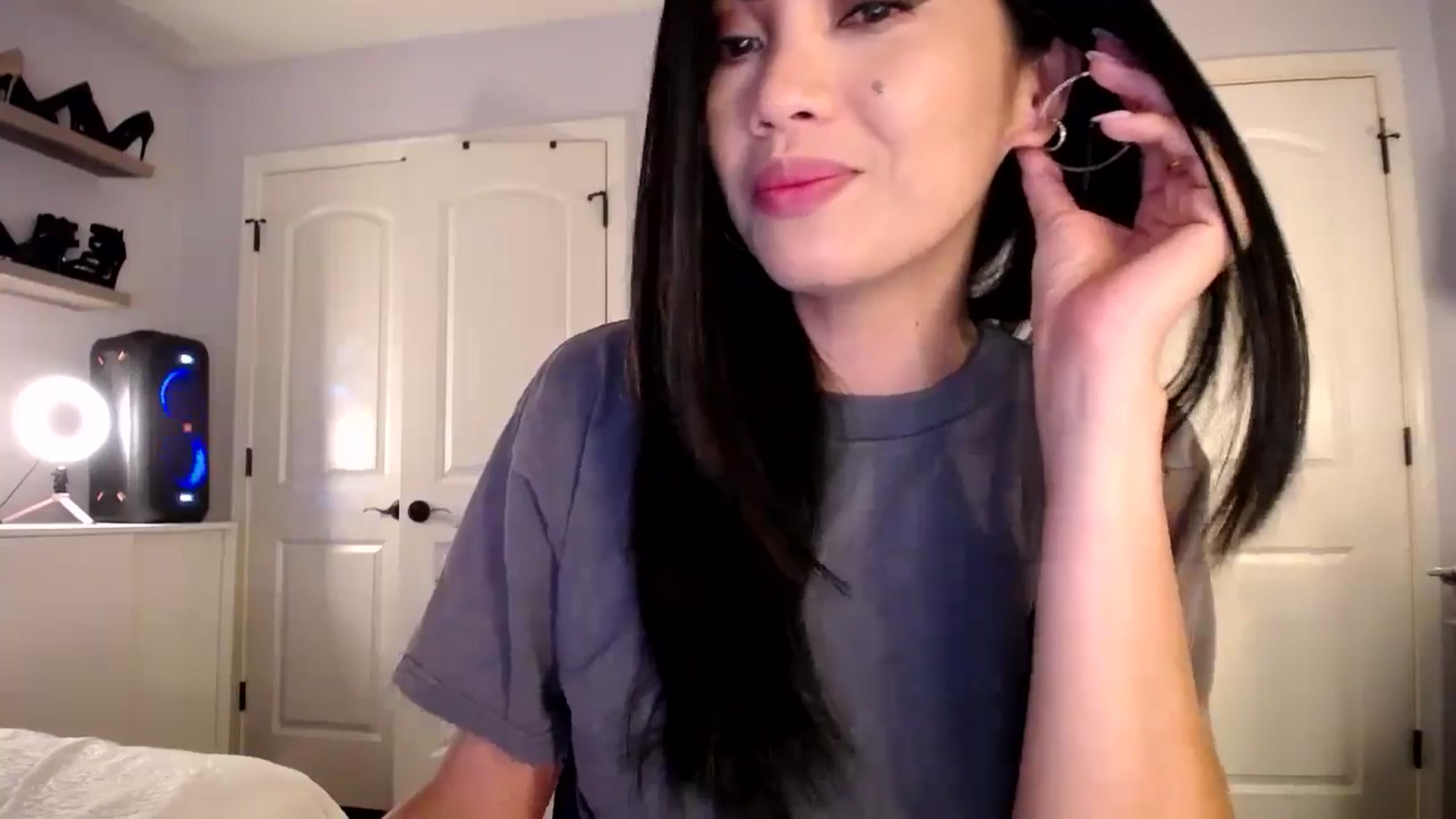 AsianLuv_4U video thumbnail