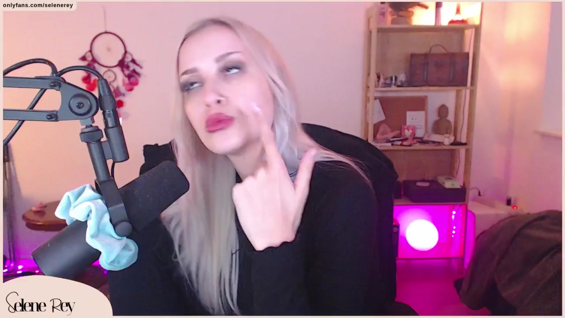 SeleneRey video thumbnail