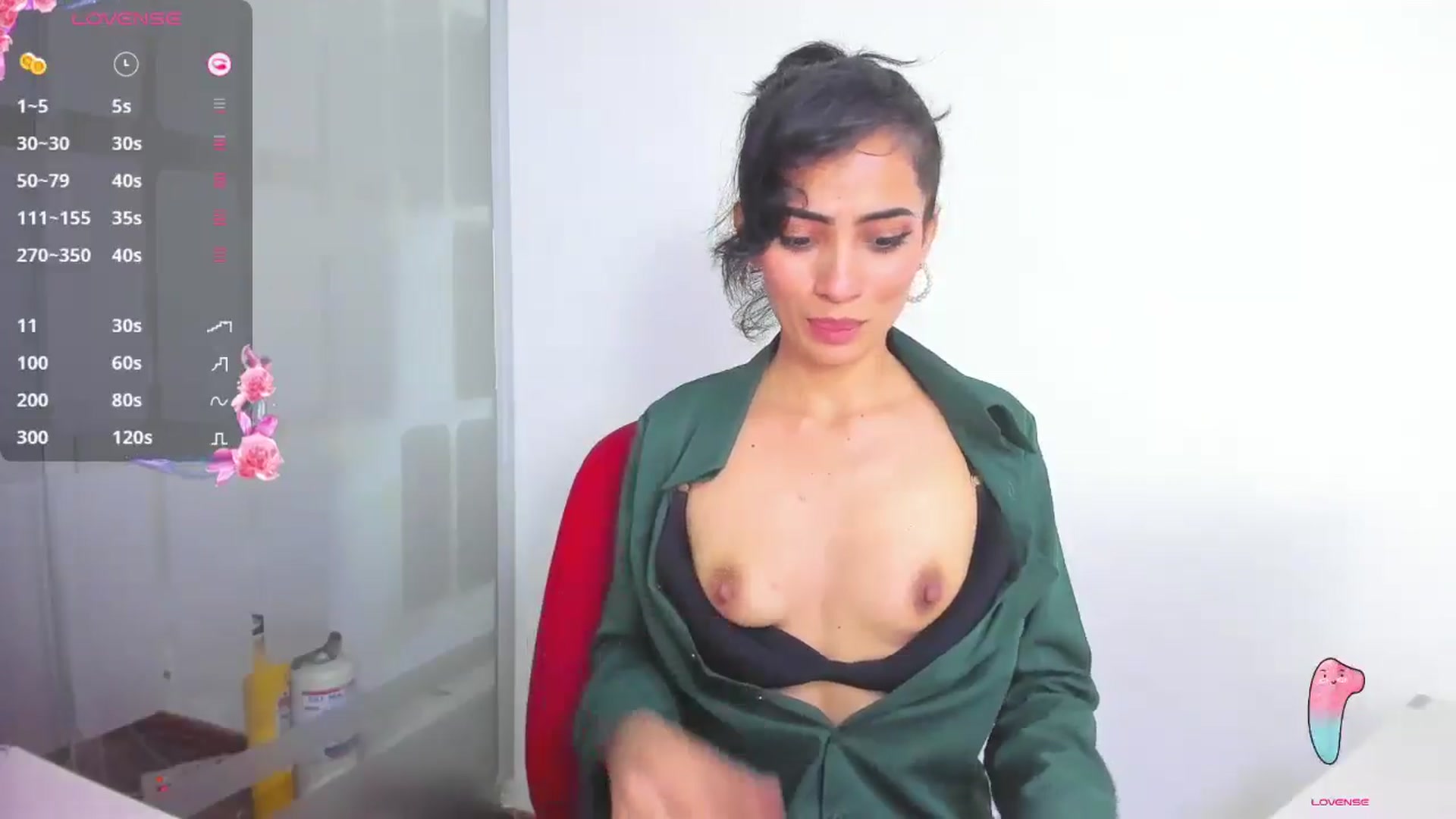 HannaClohes video thumbnail