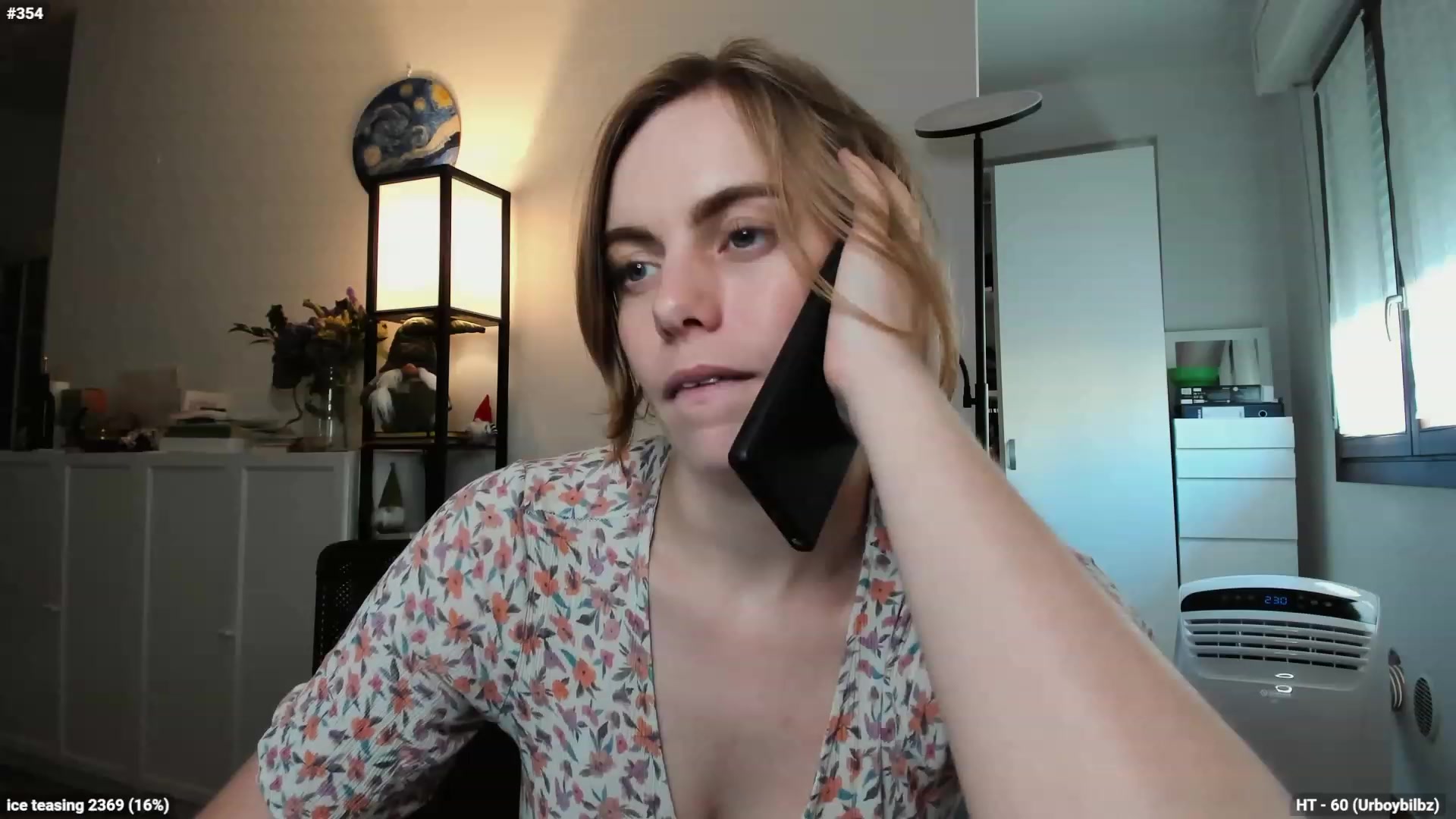 Personage video thumbnail