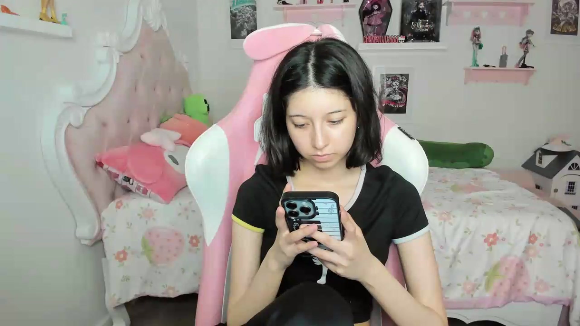 Cherrycute666 video thumbnail