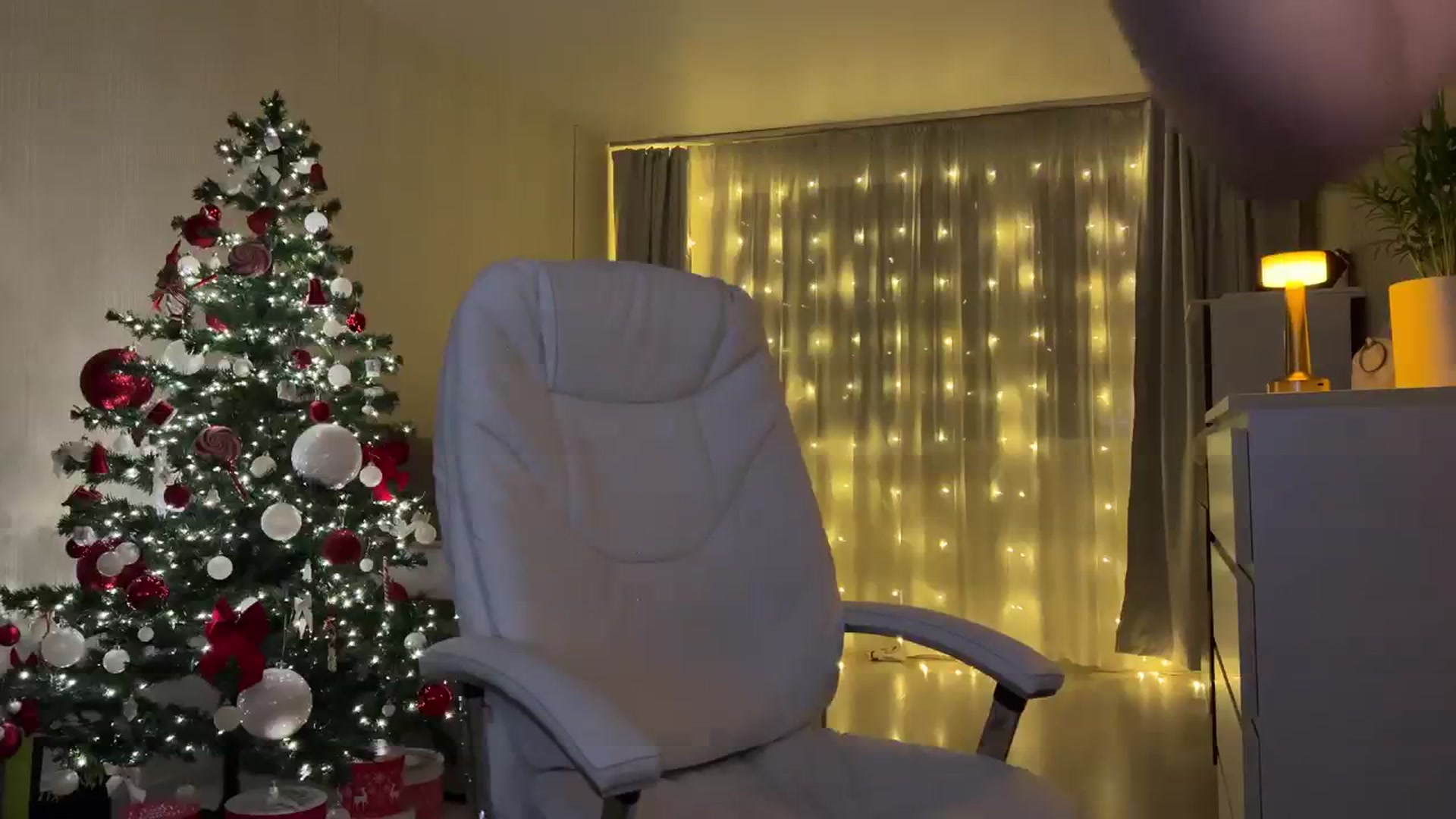 EllenOnline video thumbnail