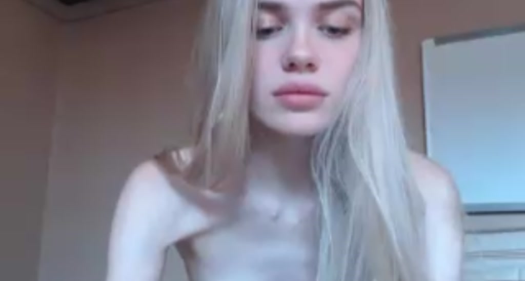AngelLips321 video thumbnail
