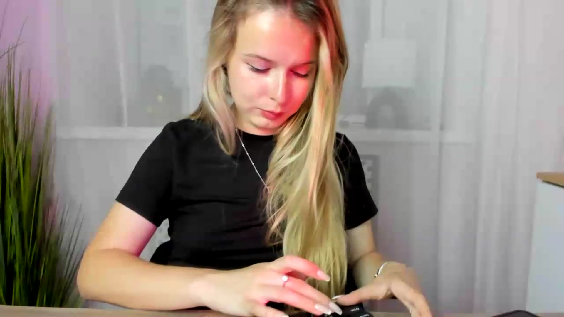 EveliBloo video thumbnail