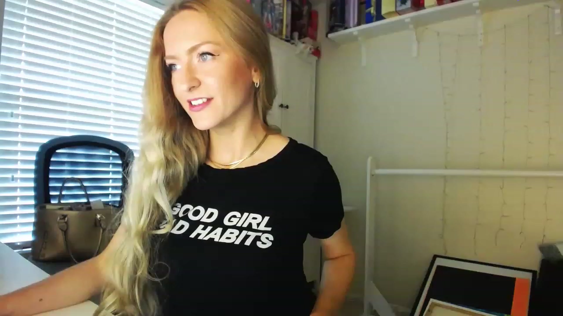 MissJules video thumbnail