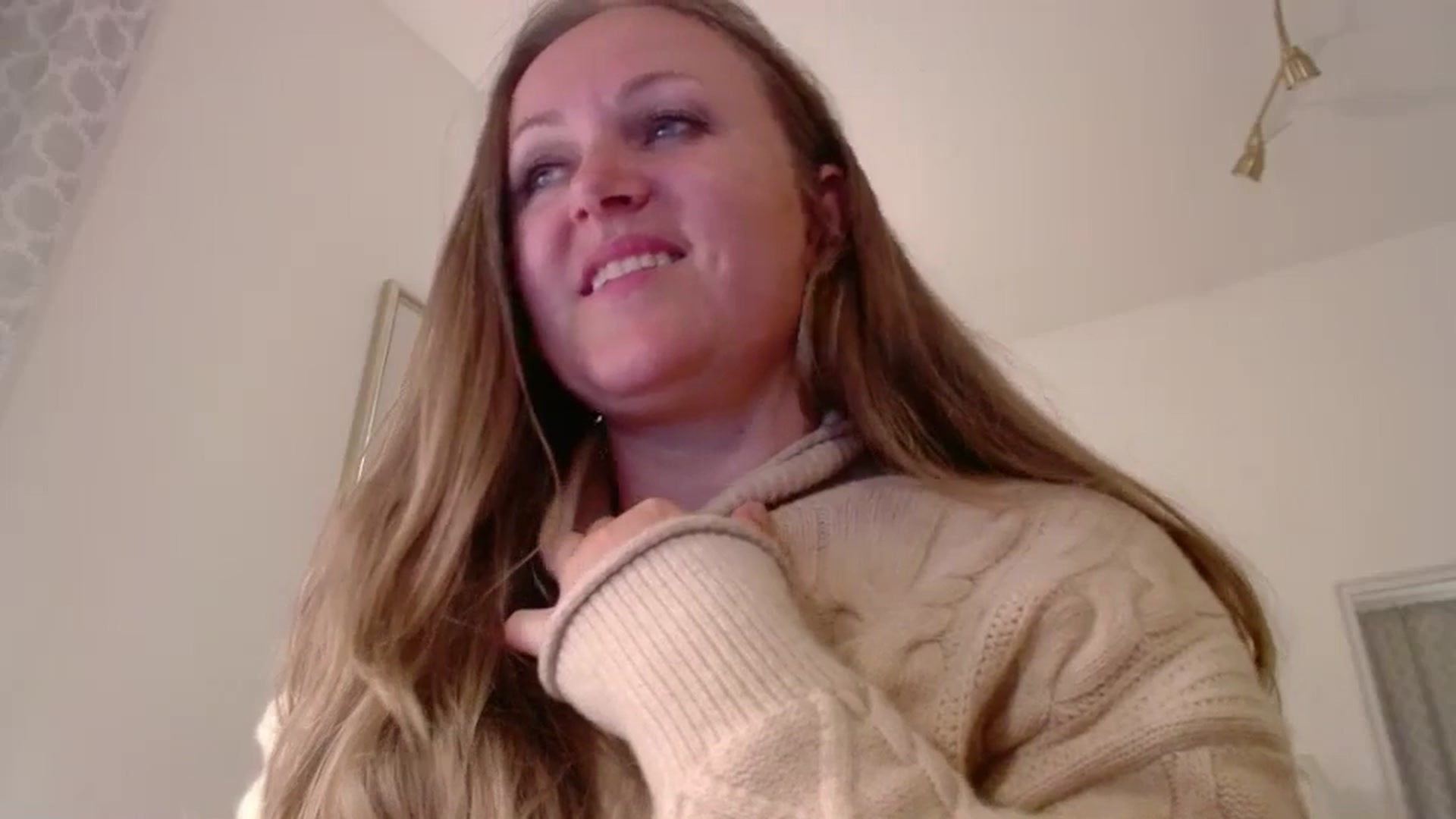 JustLily video thumbnail