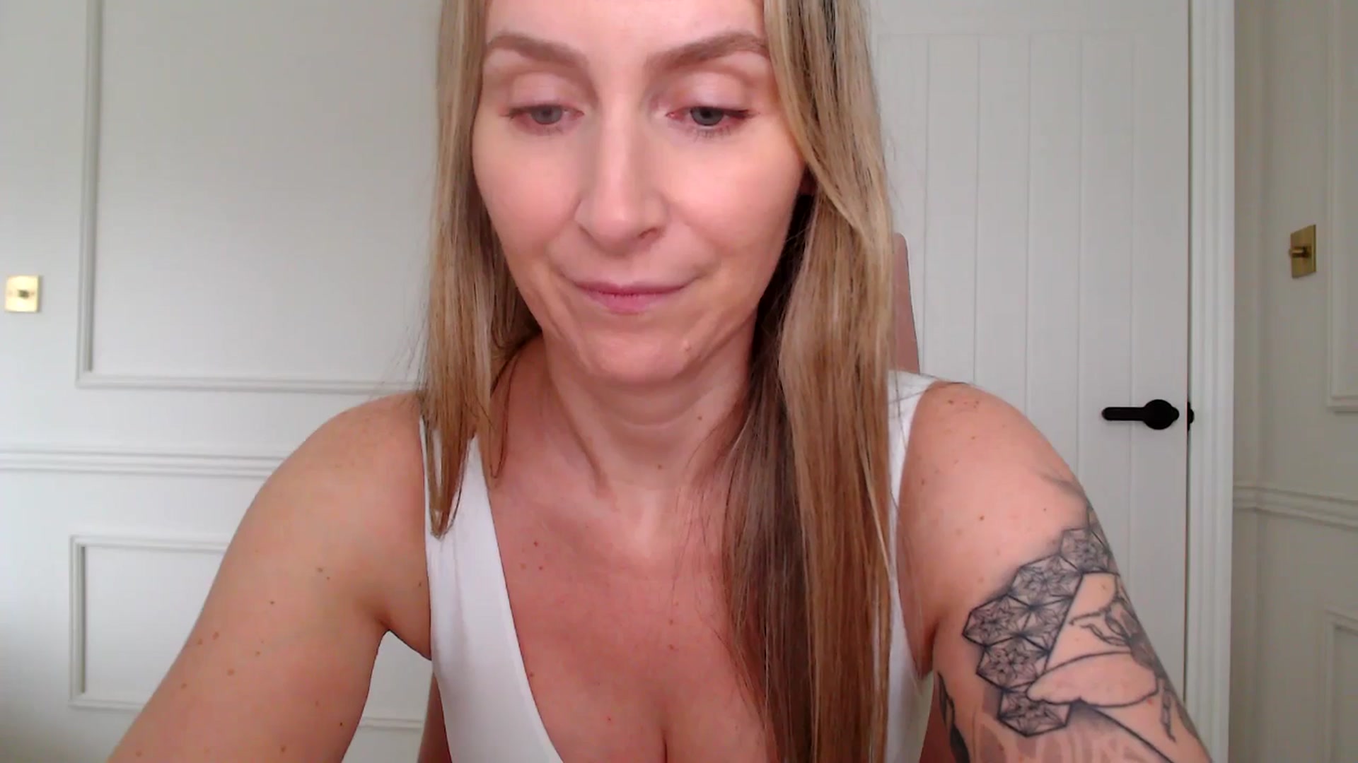 Boob_Jiggler video thumbnail