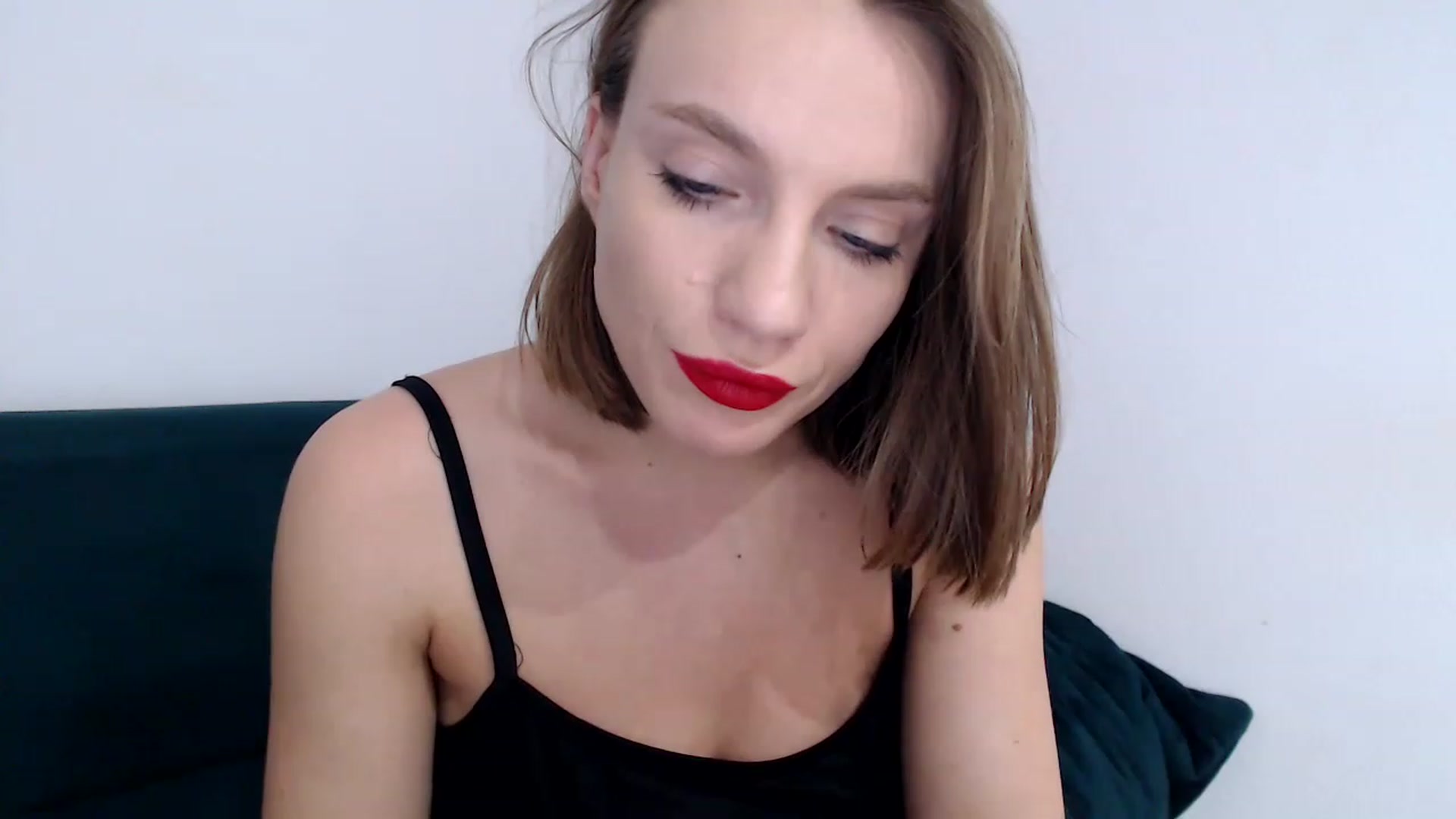 call_me_em video thumbnail
