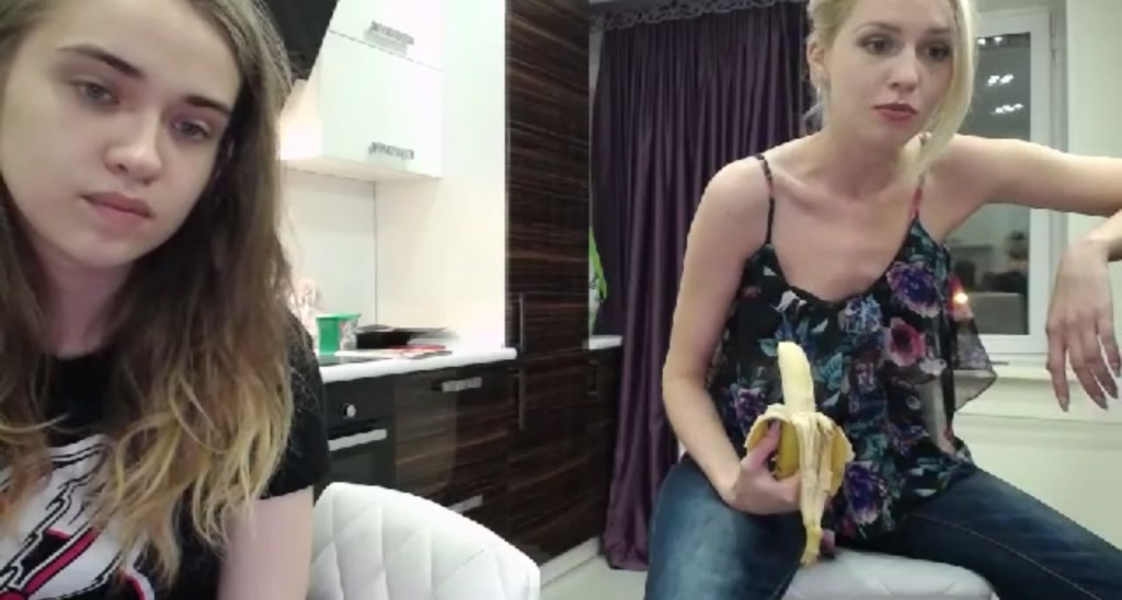 Emily_Alice video thumbnail