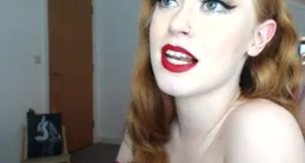 LunaRoux video thumbnail