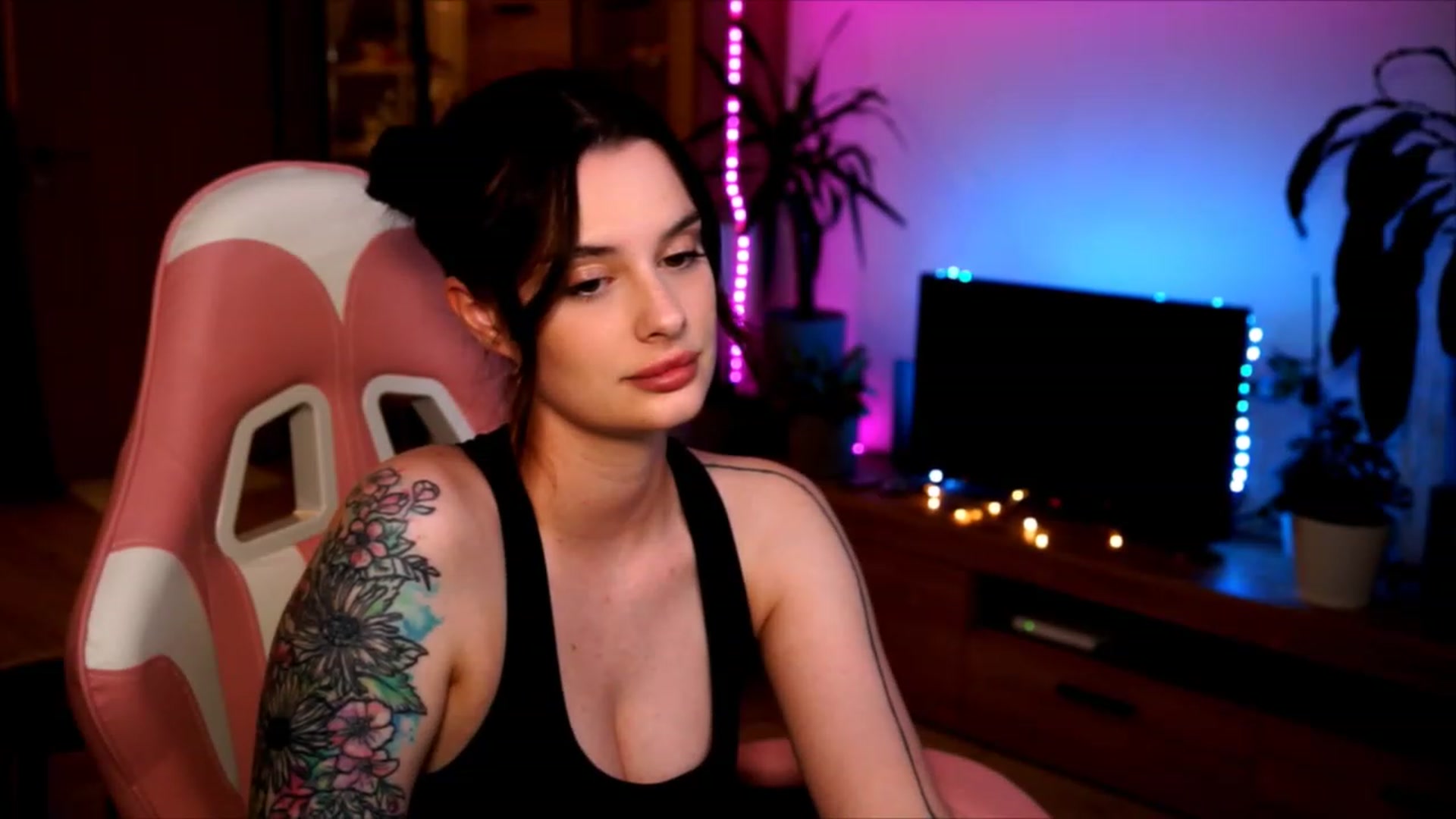 lucynutty video thumbnail
