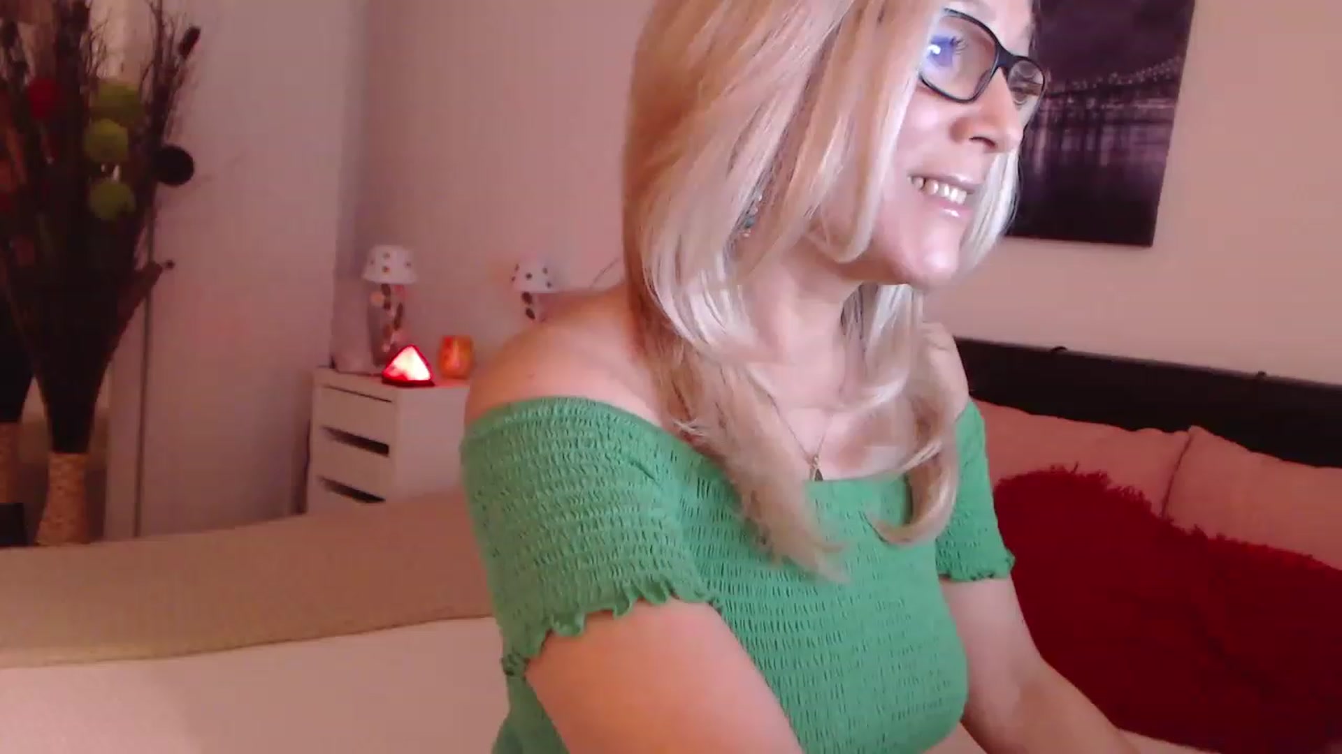 Reeya71 video thumbnail