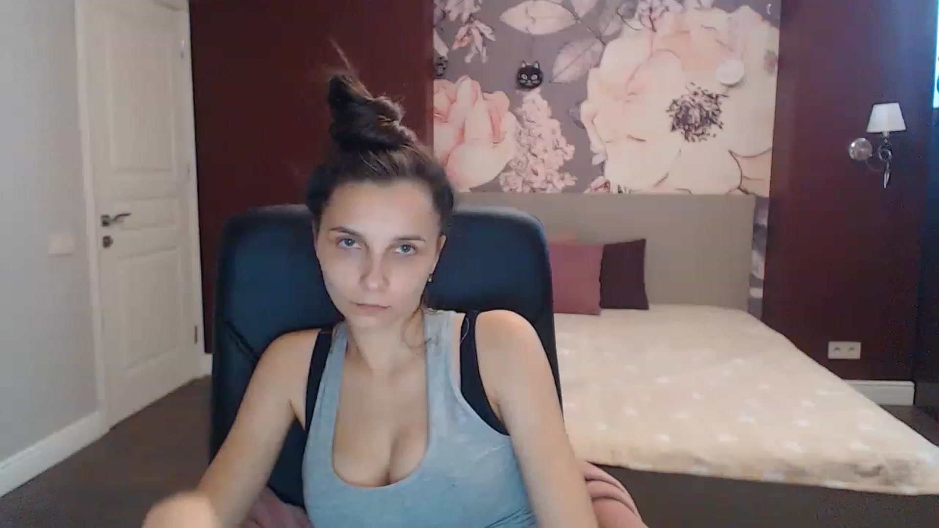 Karina_Mils video thumbnail