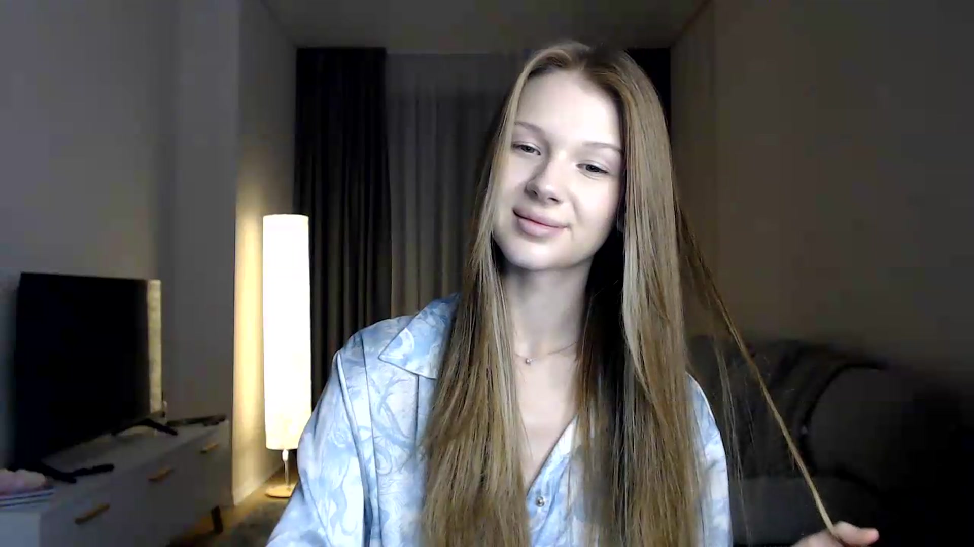 CuteBlonde video thumbnail