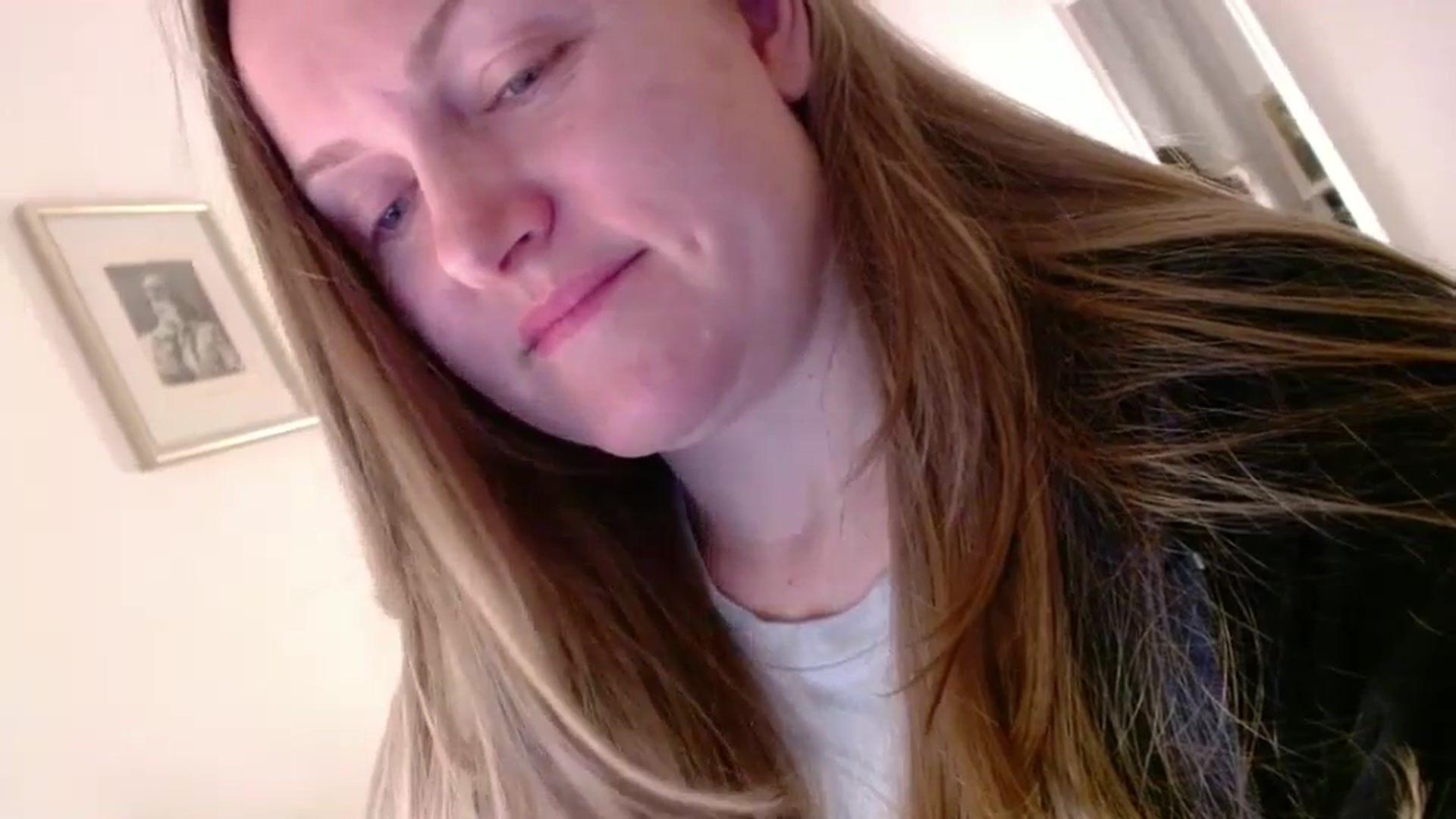 JustLily video thumbnail