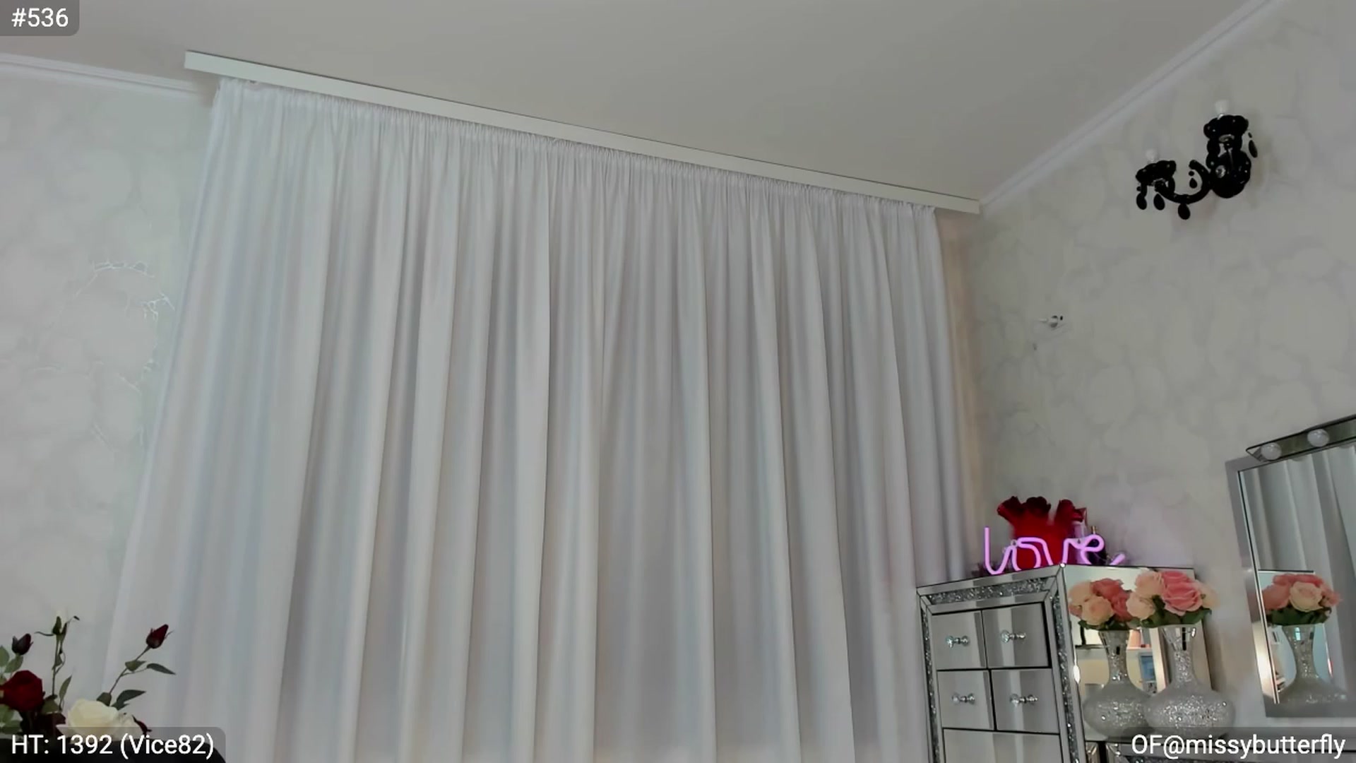 MissButterfly video thumbnail