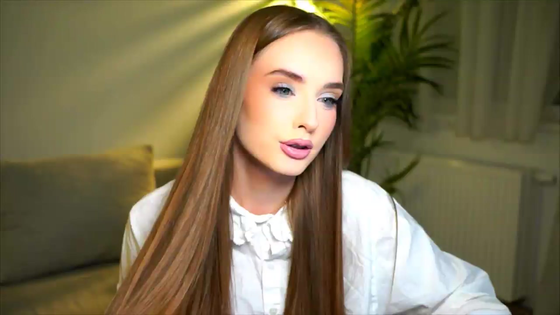 petitegonwild video thumbnail