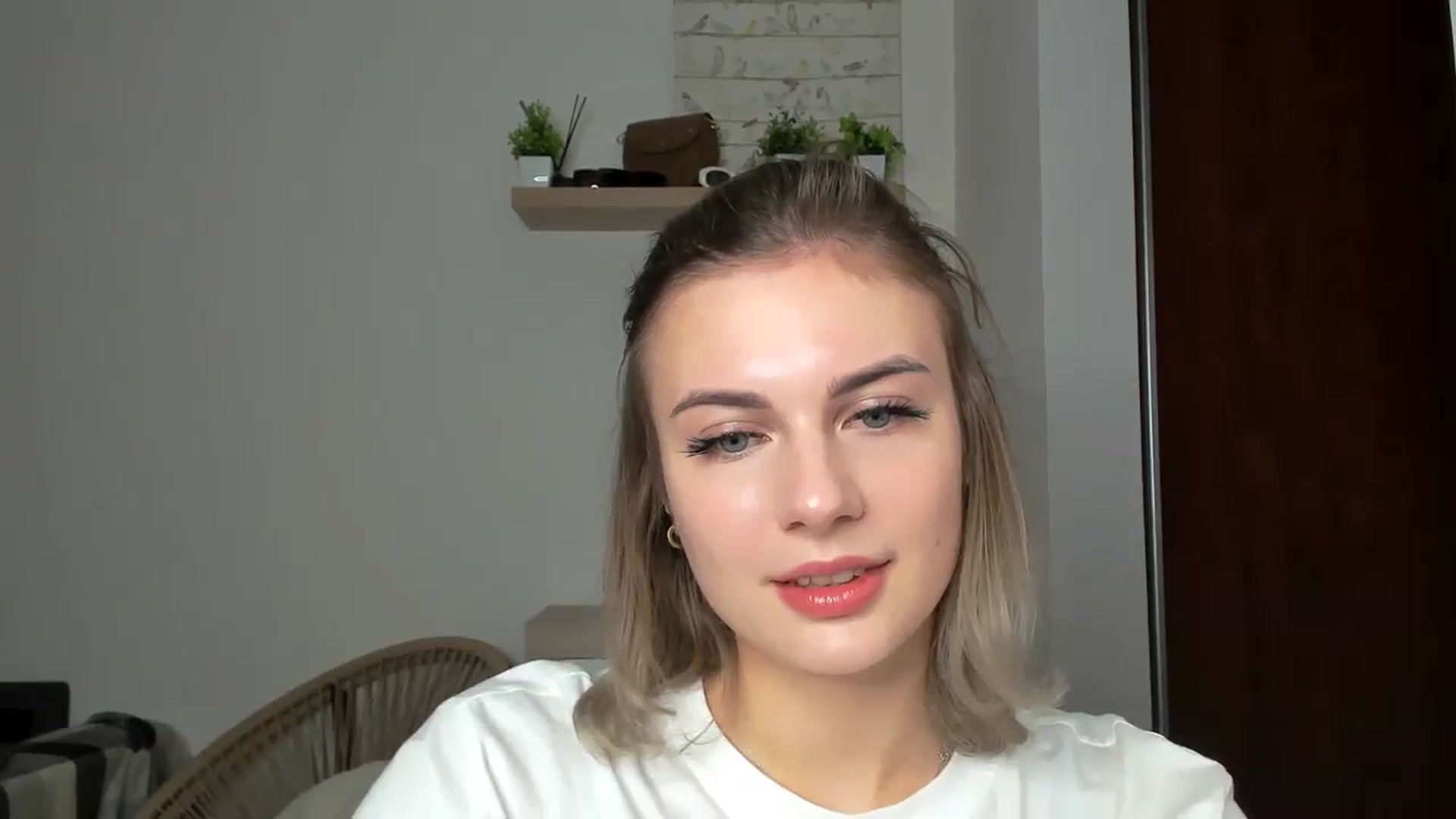 EarlyyBird video thumbnail