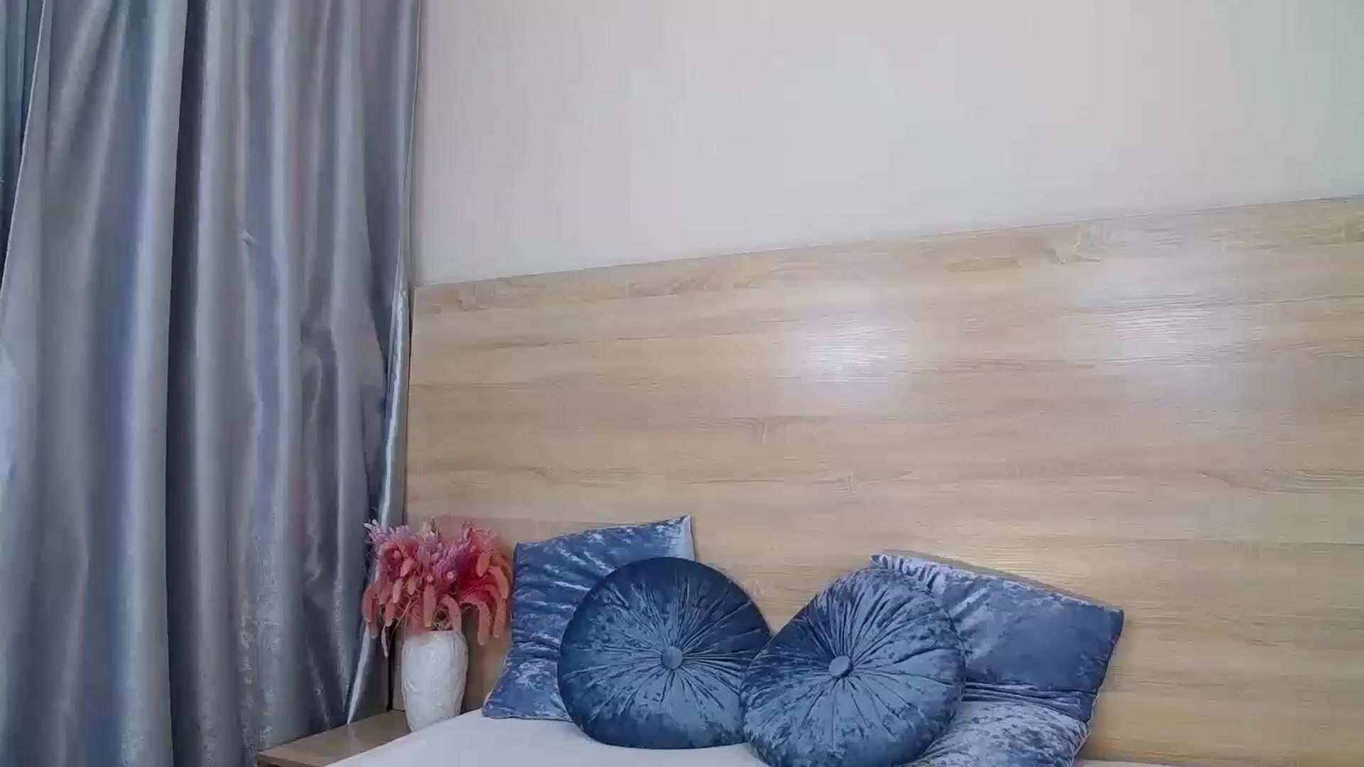 Floured video thumbnail