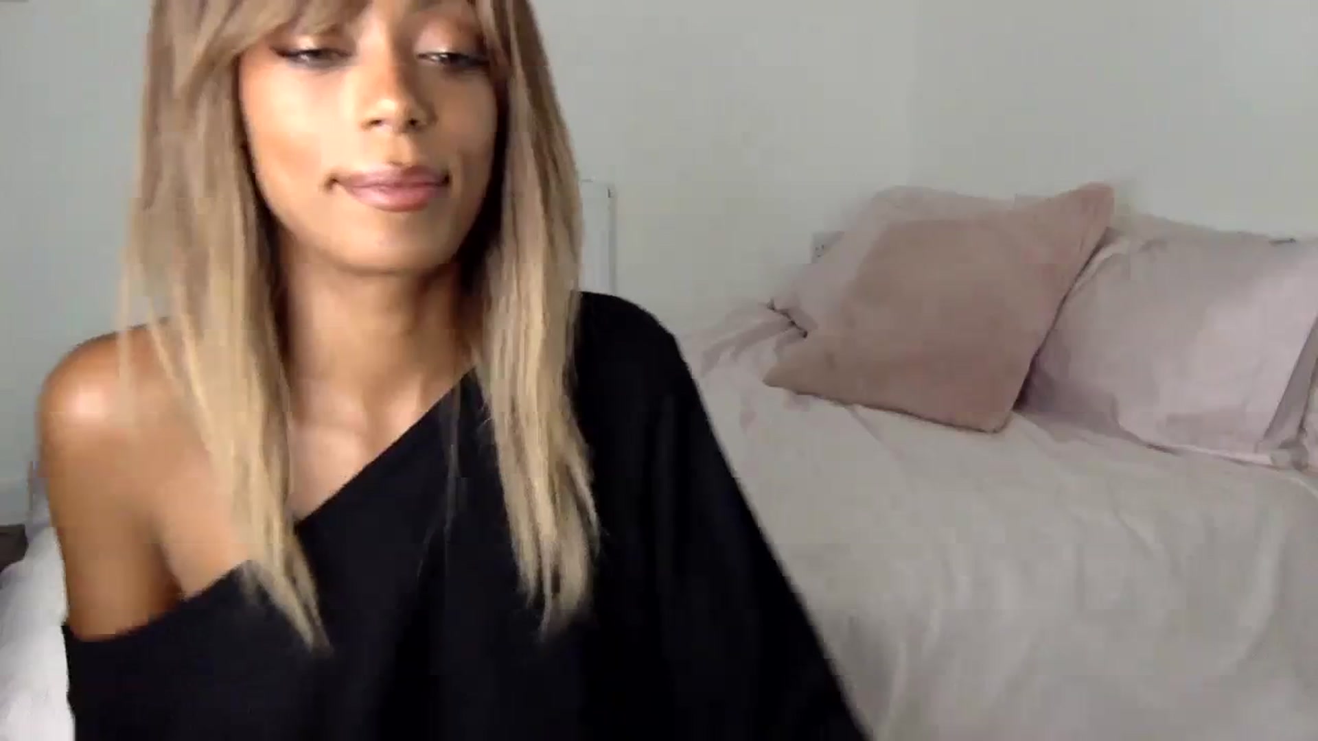 MissLuna22 video thumbnail