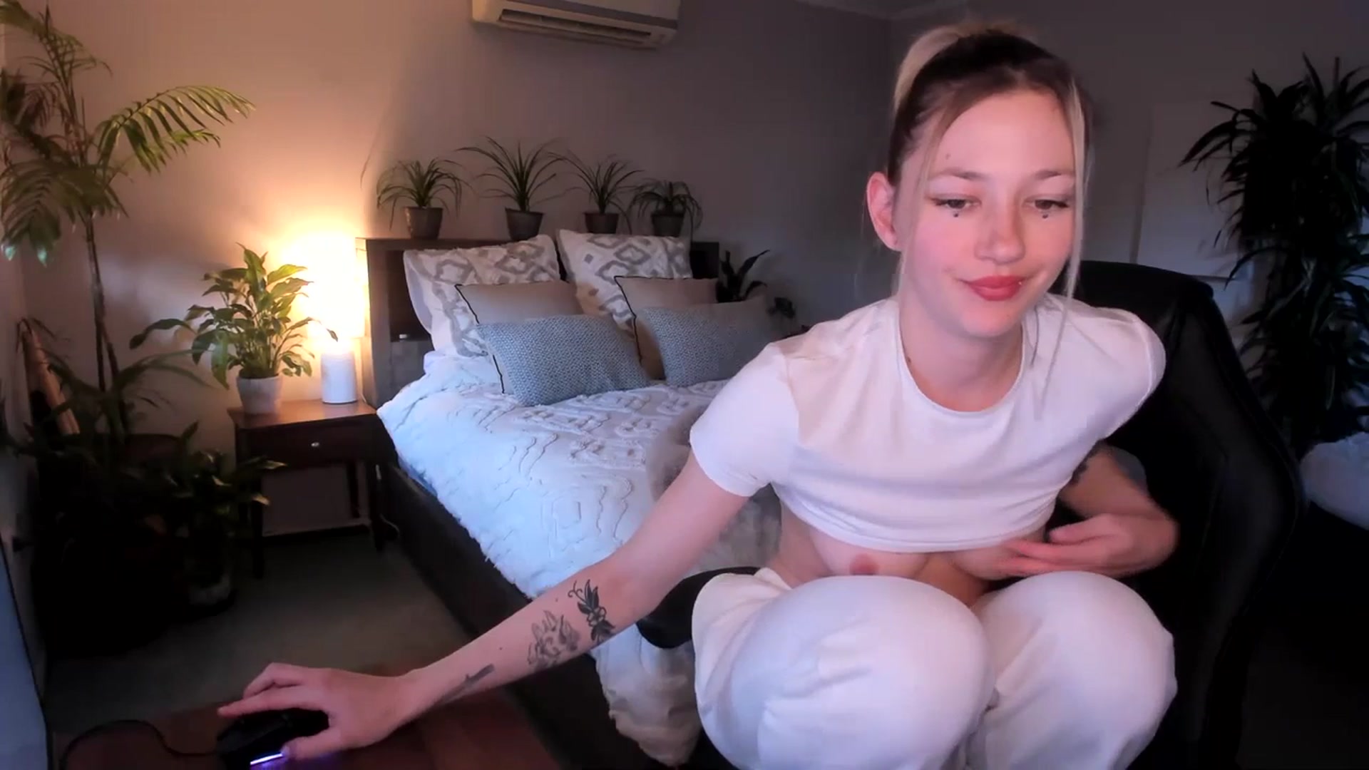 Alice_NZ video thumbnail