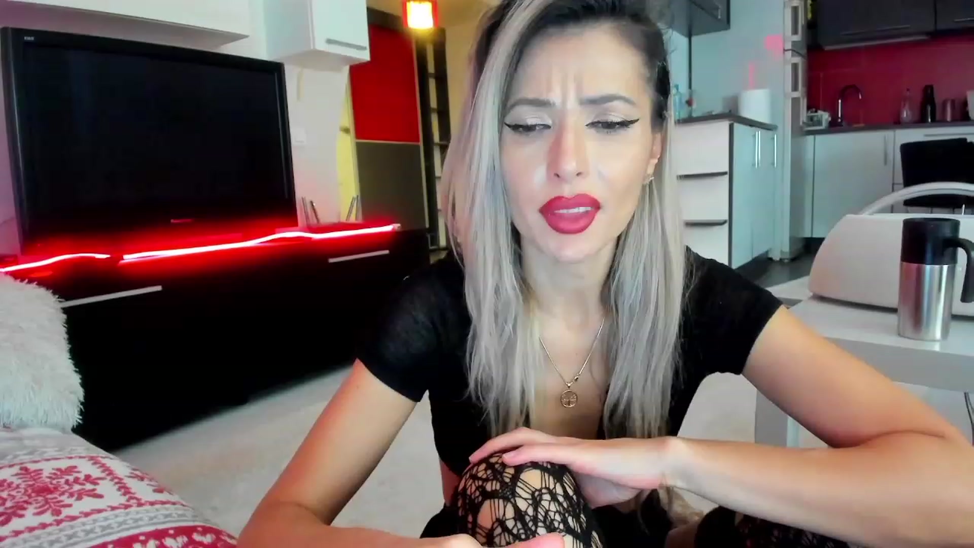 SmileyTinaa video thumbnail