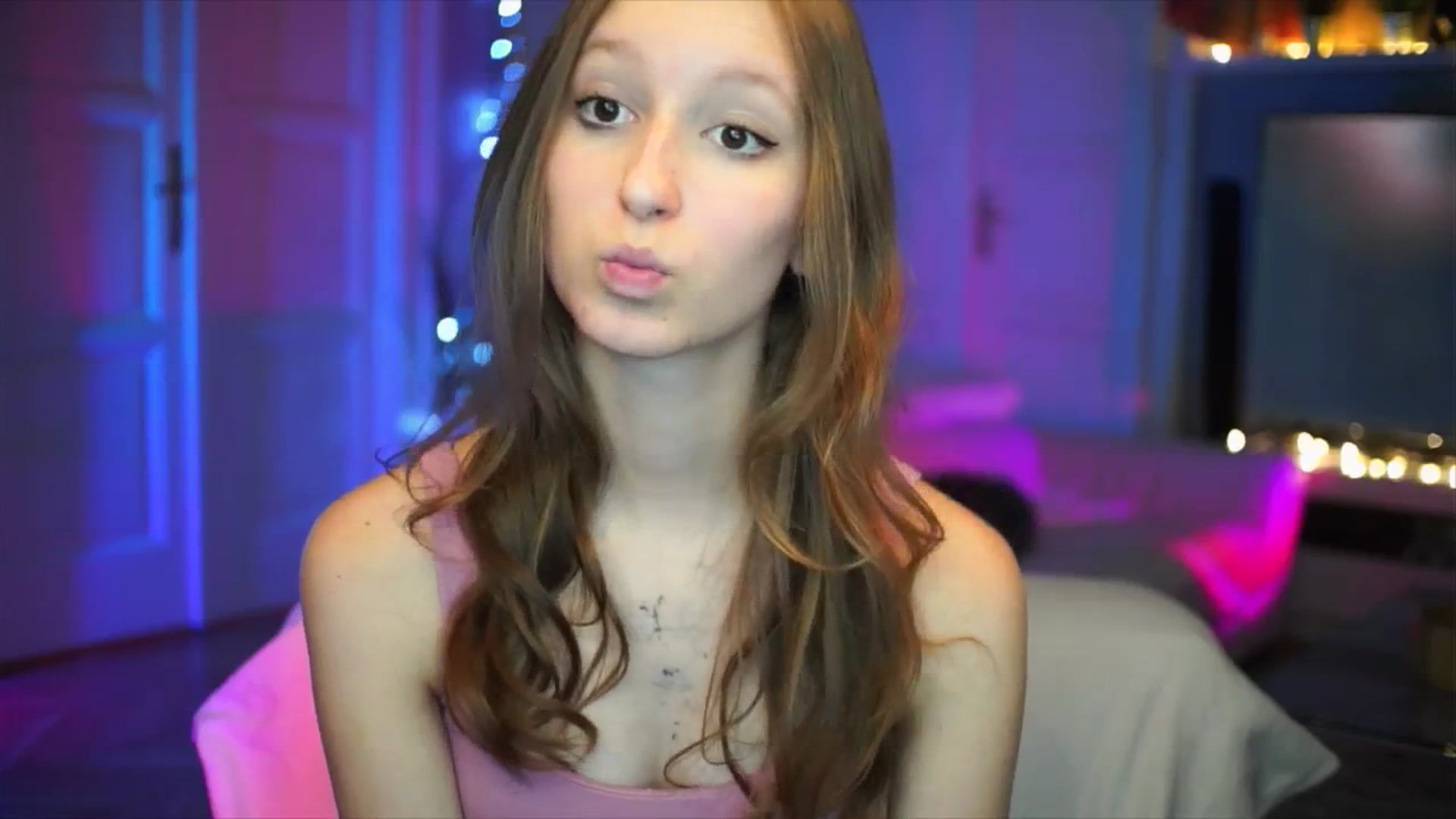 Kira9 video thumbnail