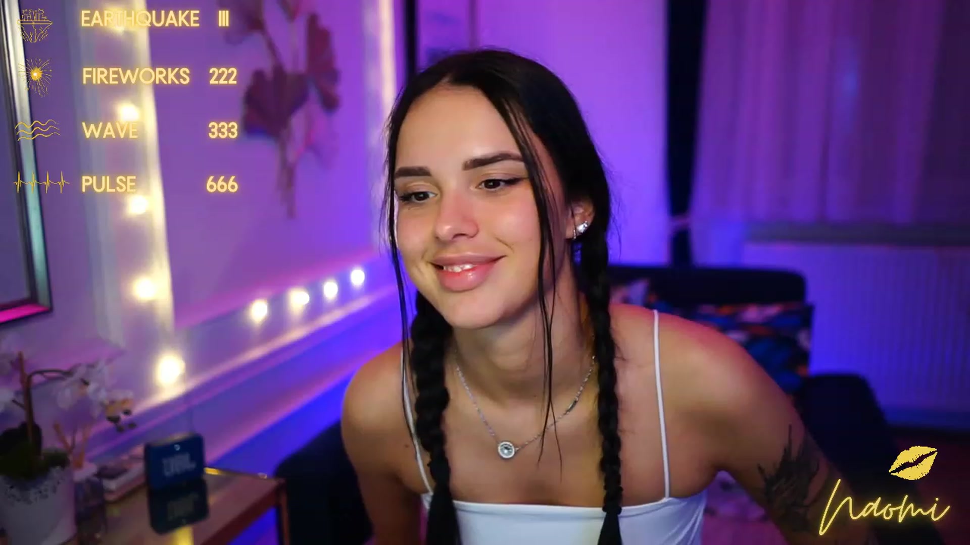 cinnabellee video thumbnail