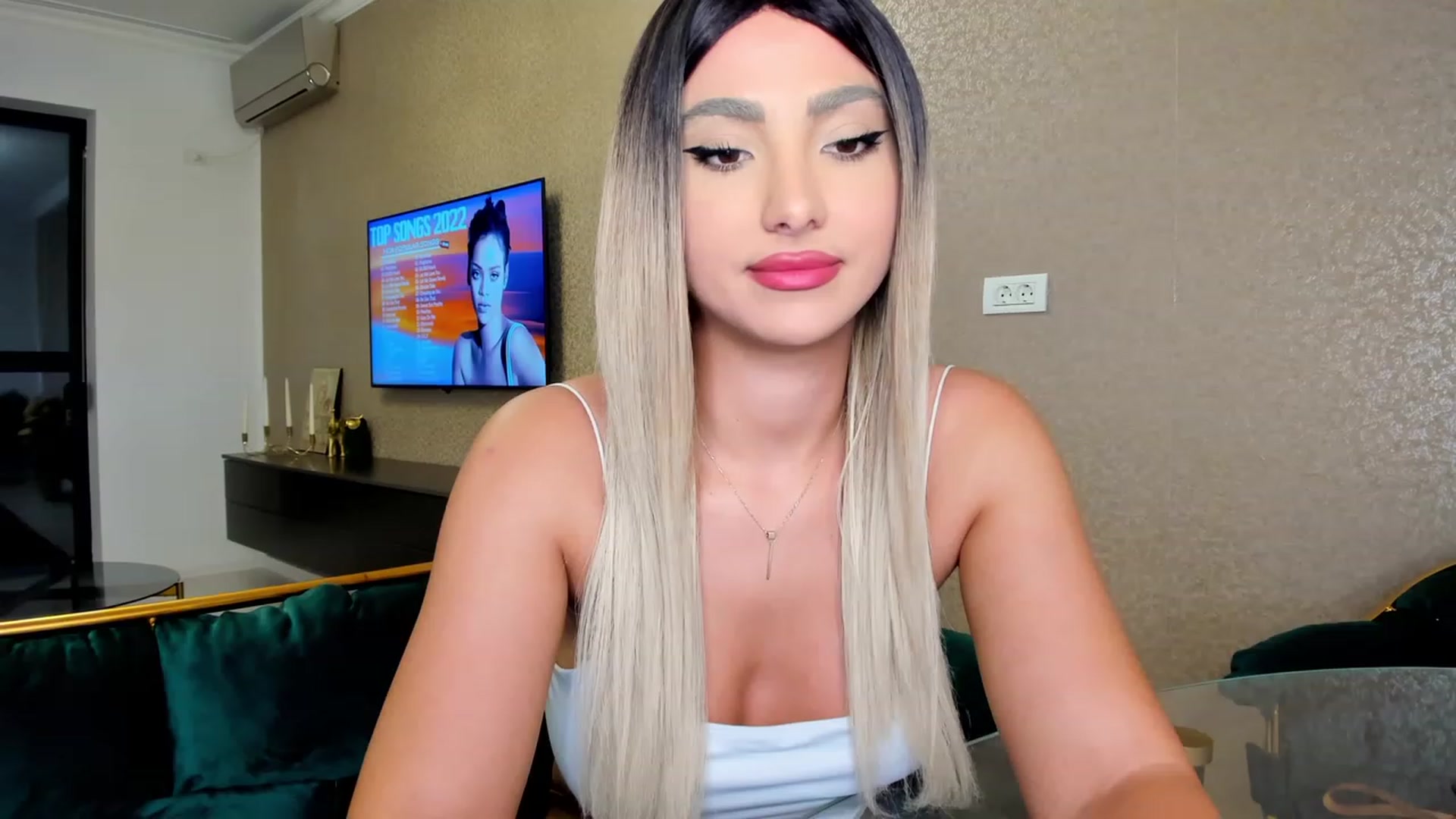 HONEY_A video thumbnail