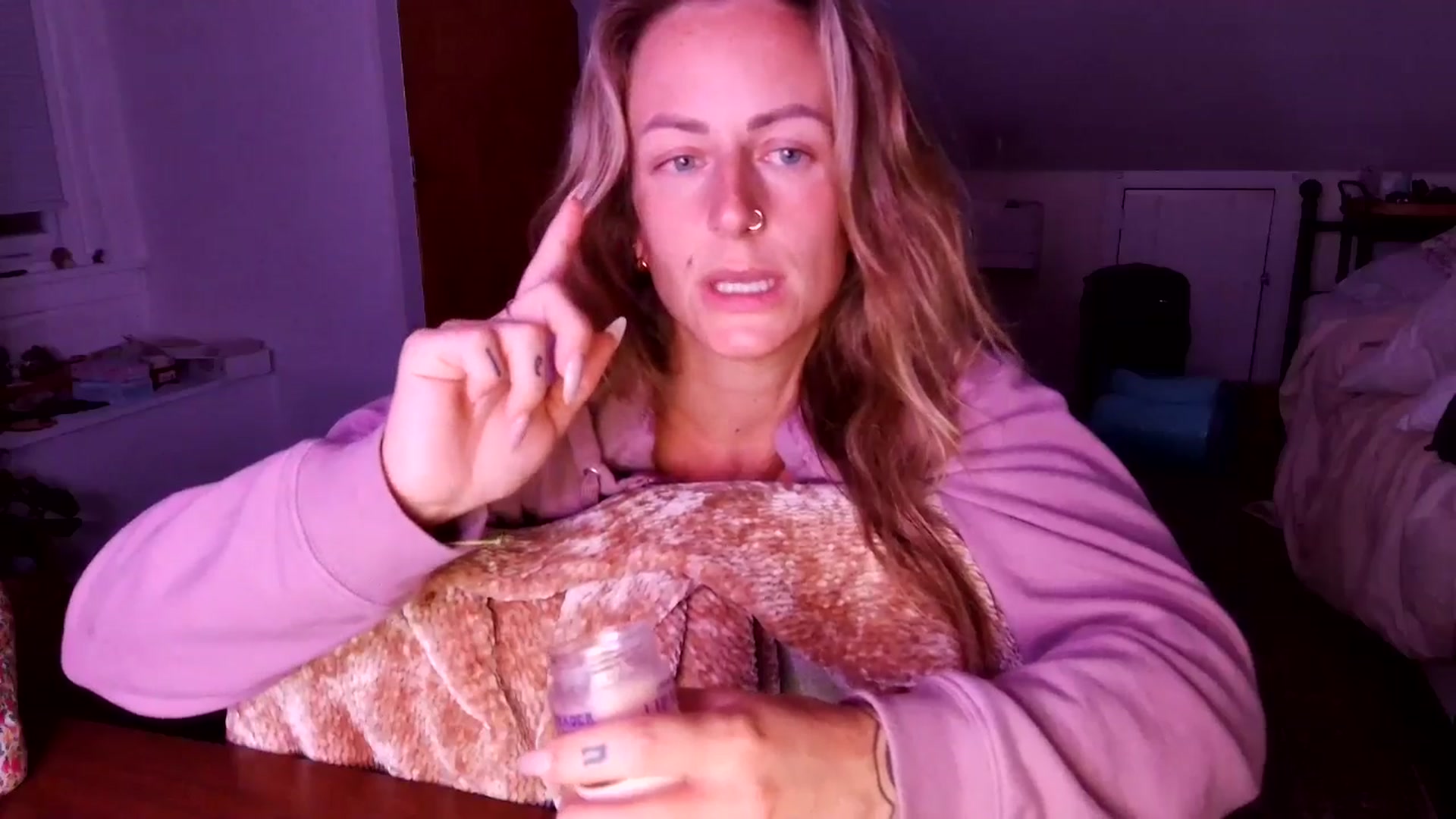 Lena_bee video thumbnail