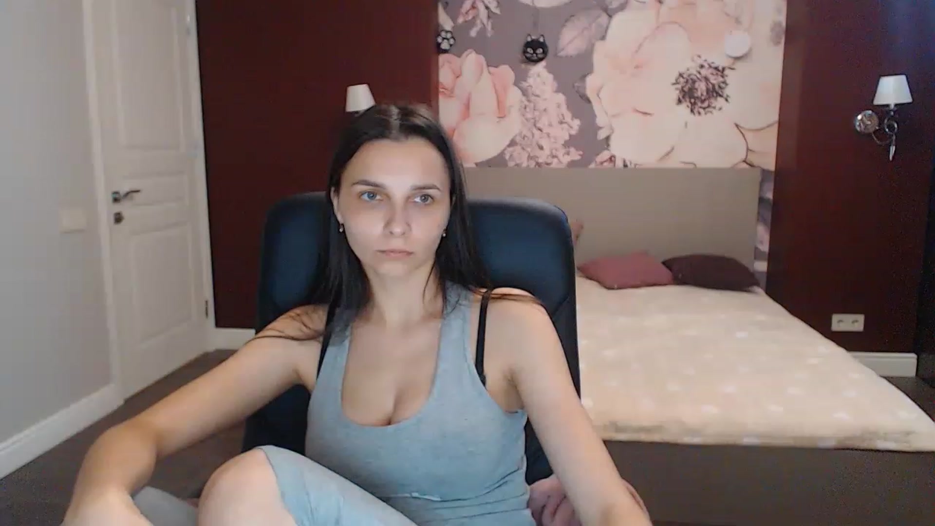 Karina_Mils video thumbnail