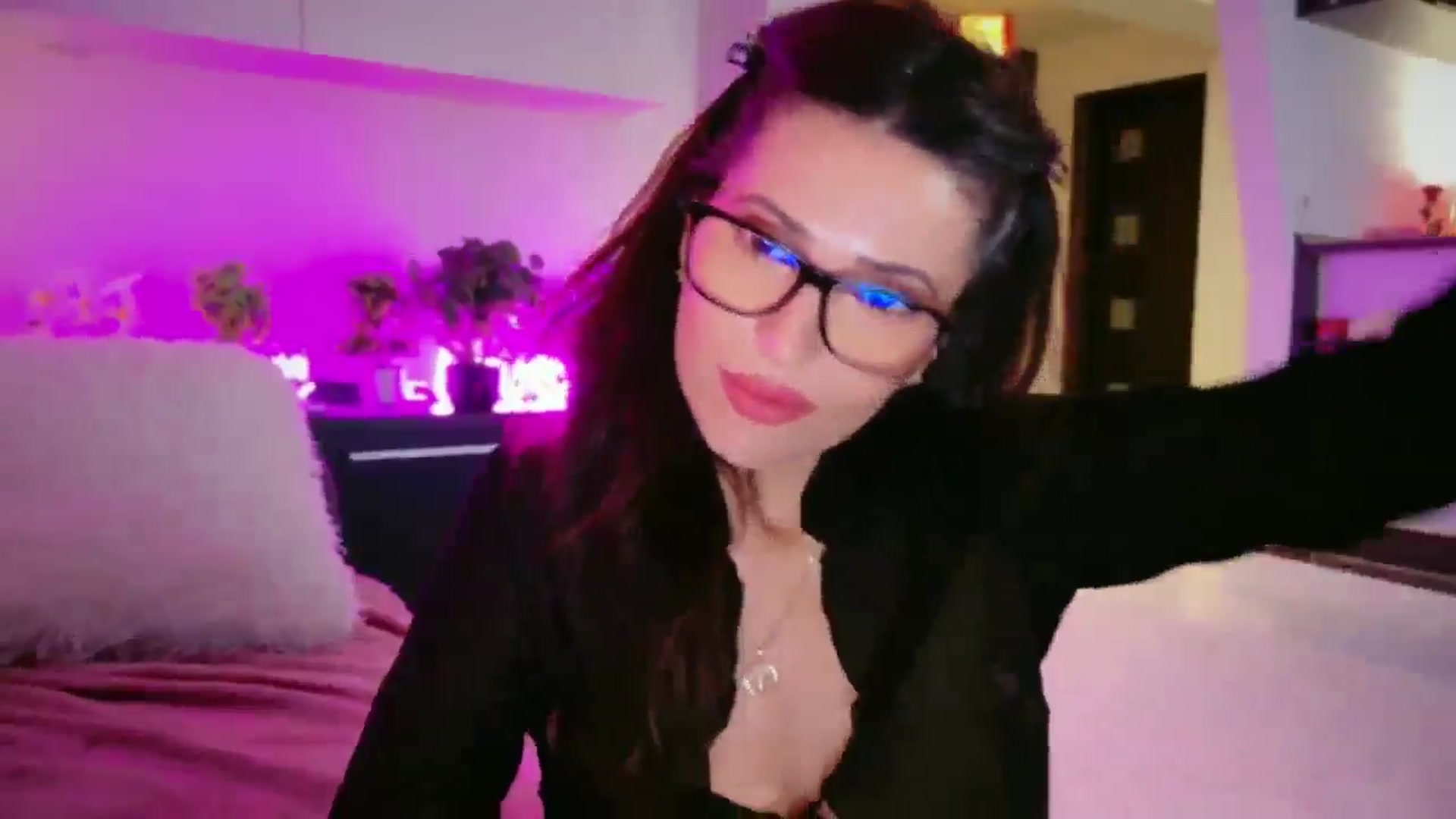 SmileyTinaa video thumbnail