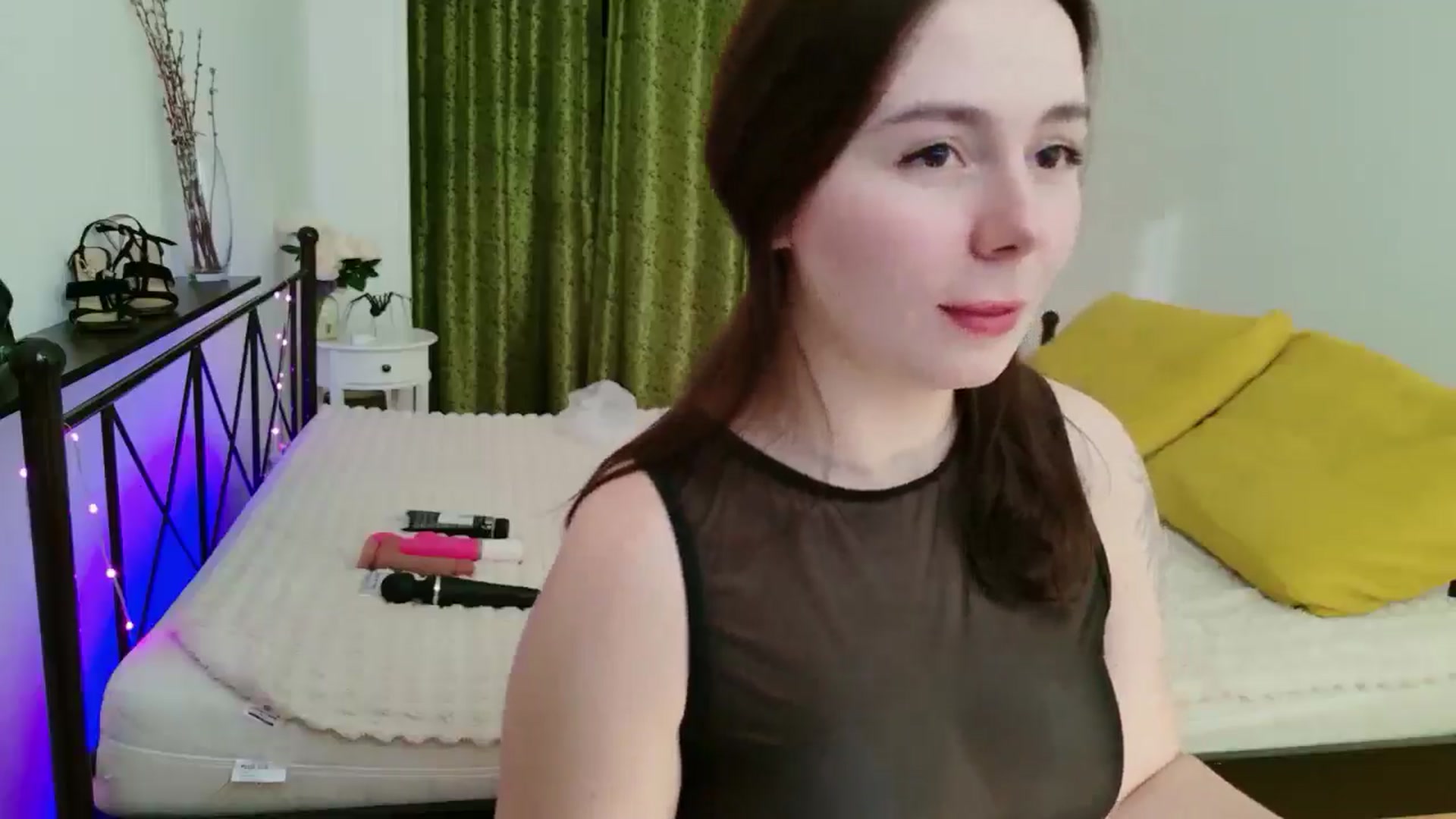 Dina_Bell video thumbnail