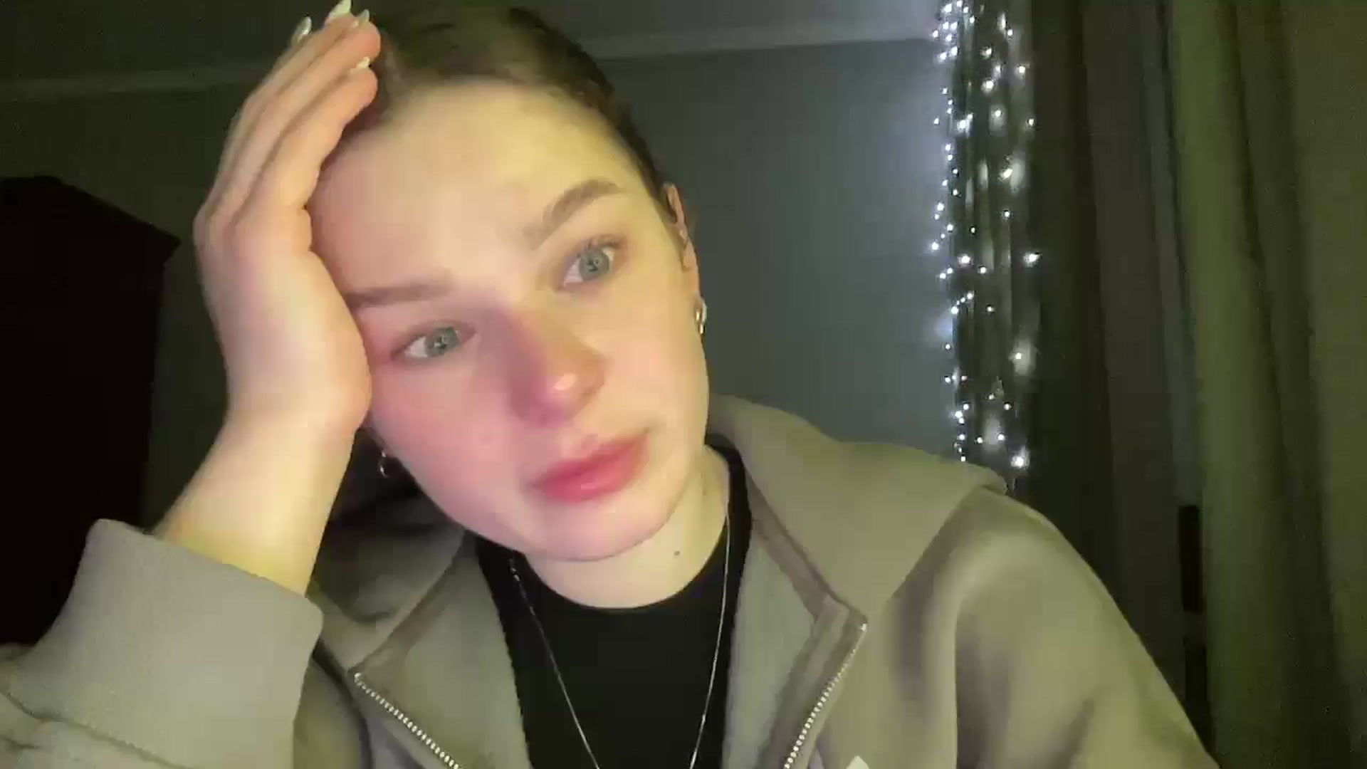 HeyAlisa video thumbnail