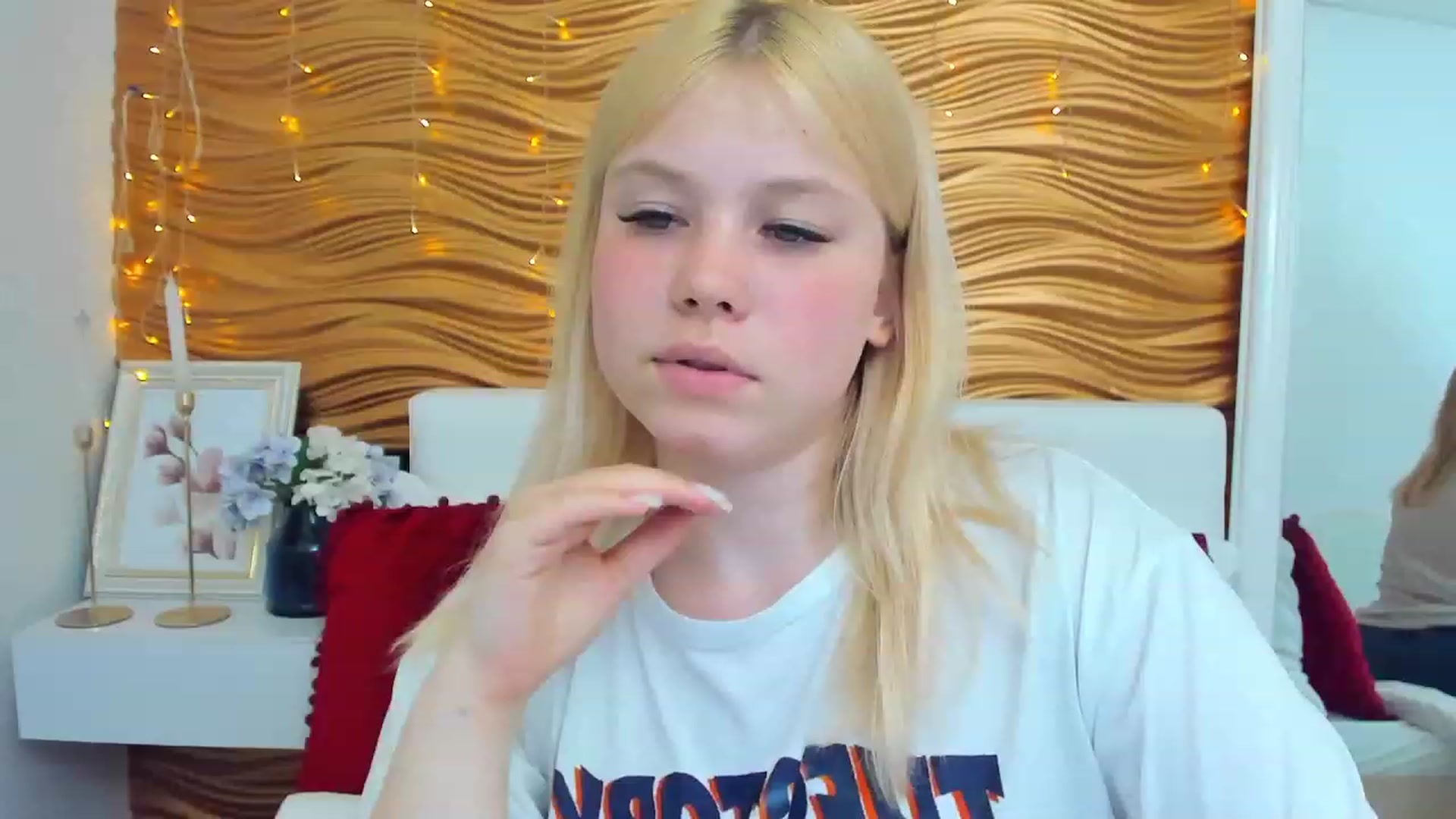 AvyPearl video thumbnail