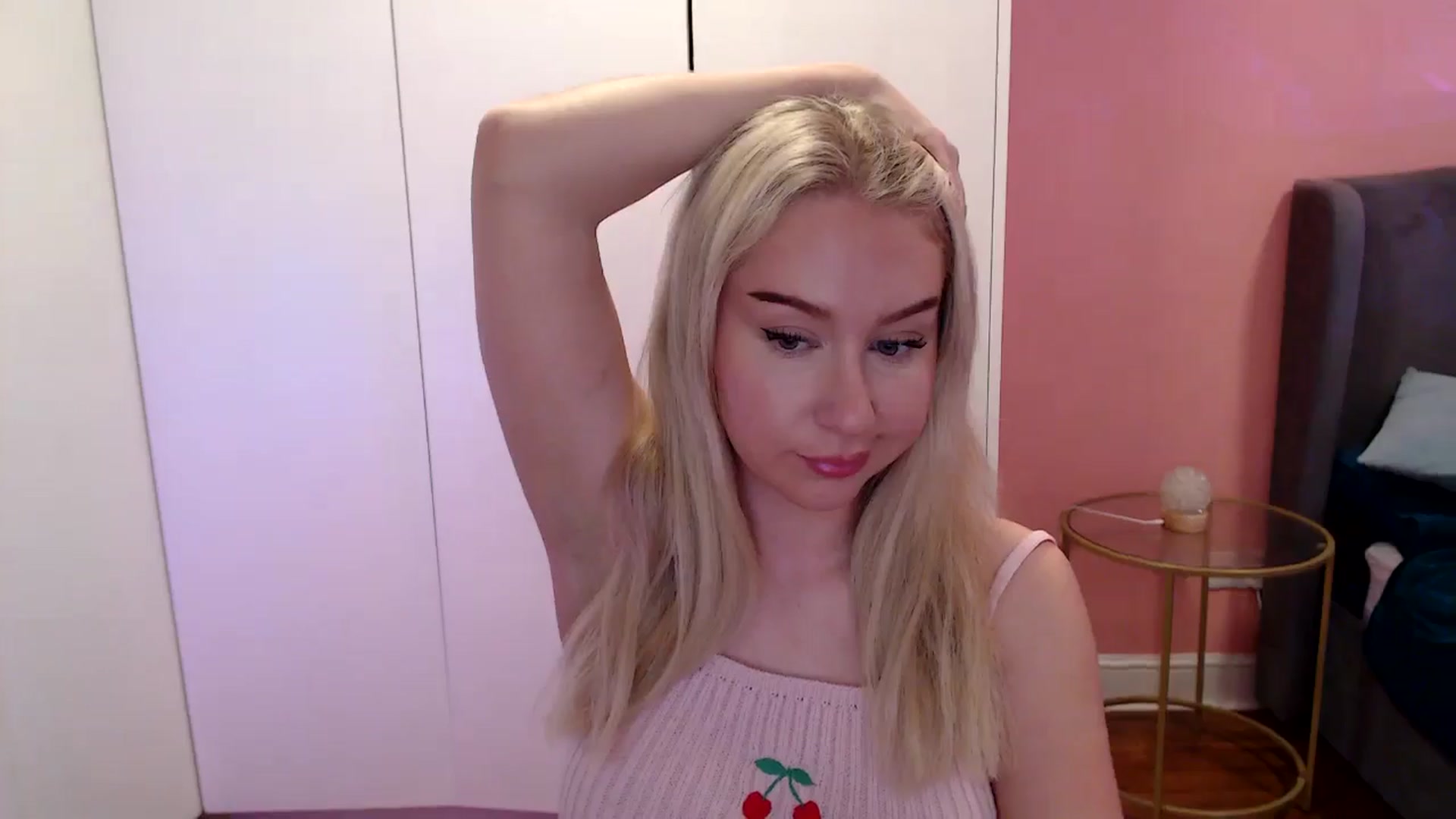 PetiteAvax video thumbnail