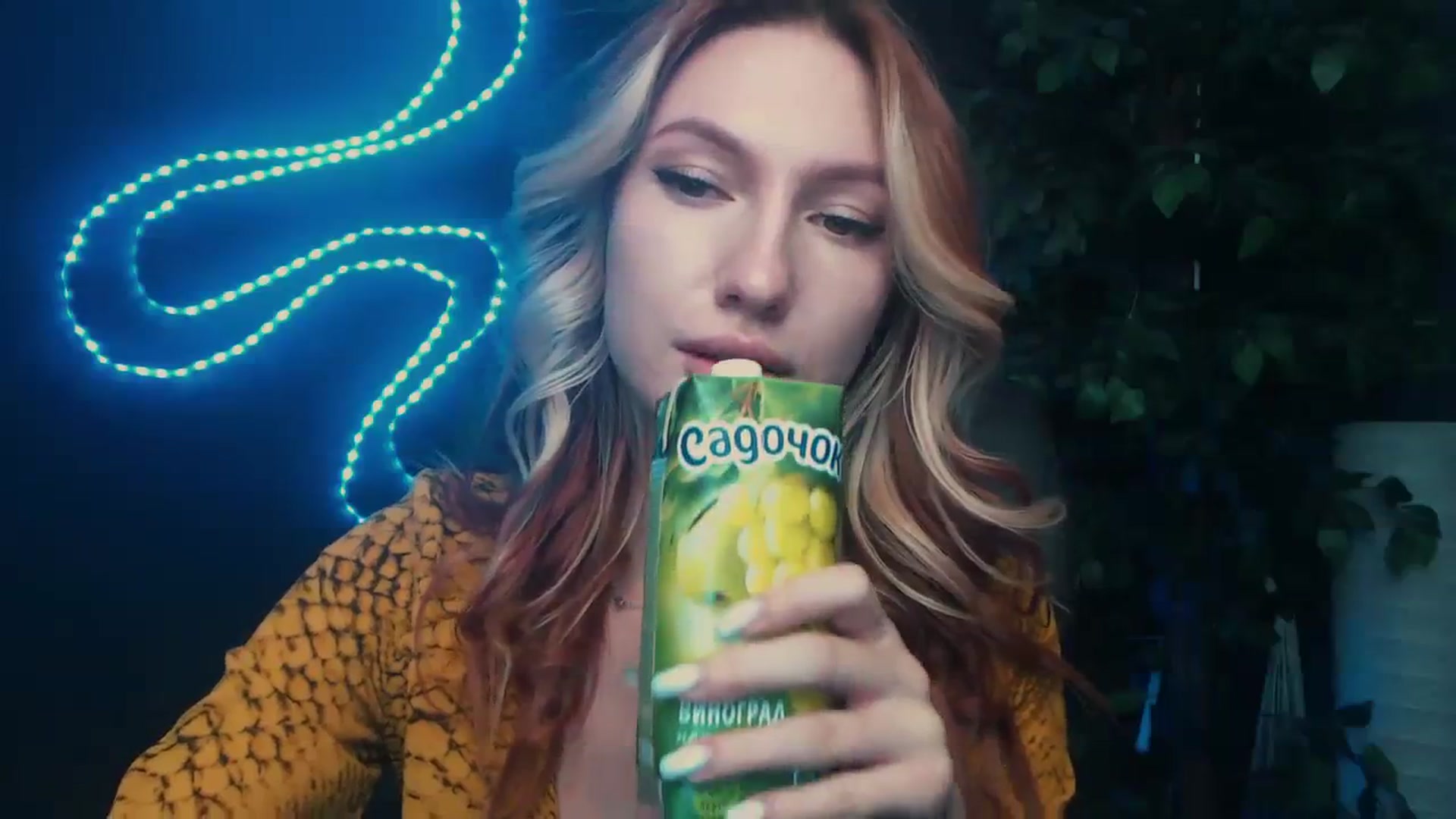 LovelyGin video thumbnail