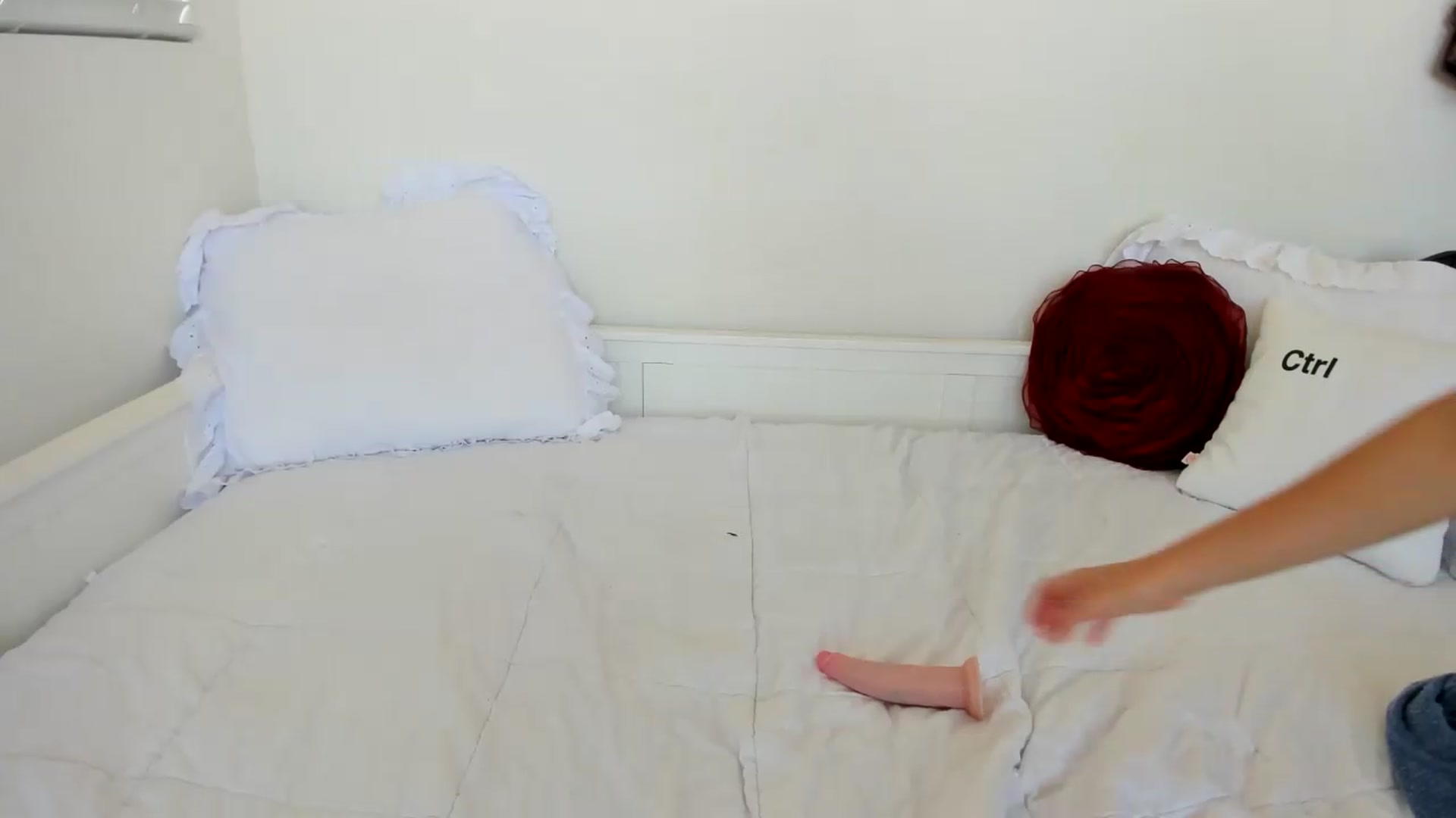 lPEEPl video thumbnail