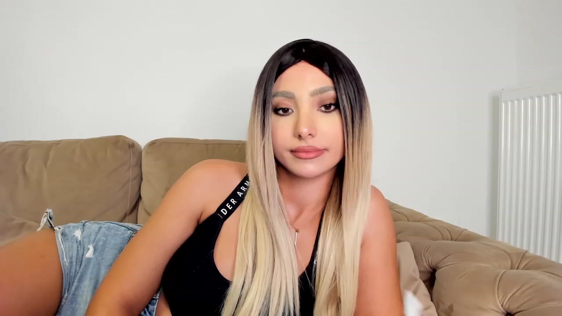 HONEY_A video thumbnail