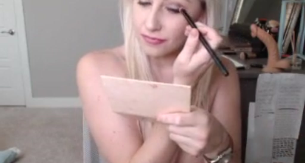 JulieJizz video thumbnail