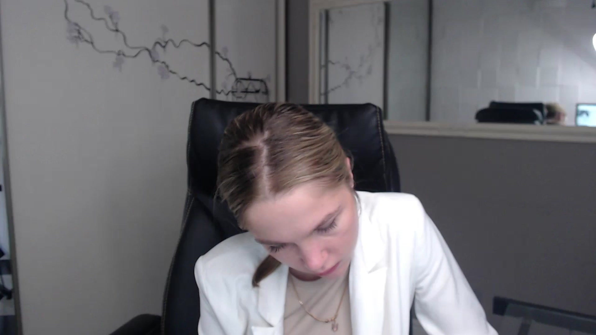 Kate_Lewiss video thumbnail