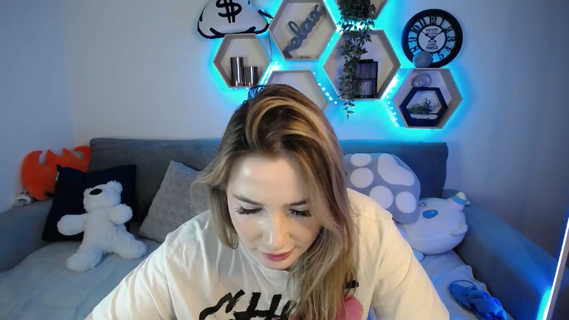 SabrinaViolet video thumbnail